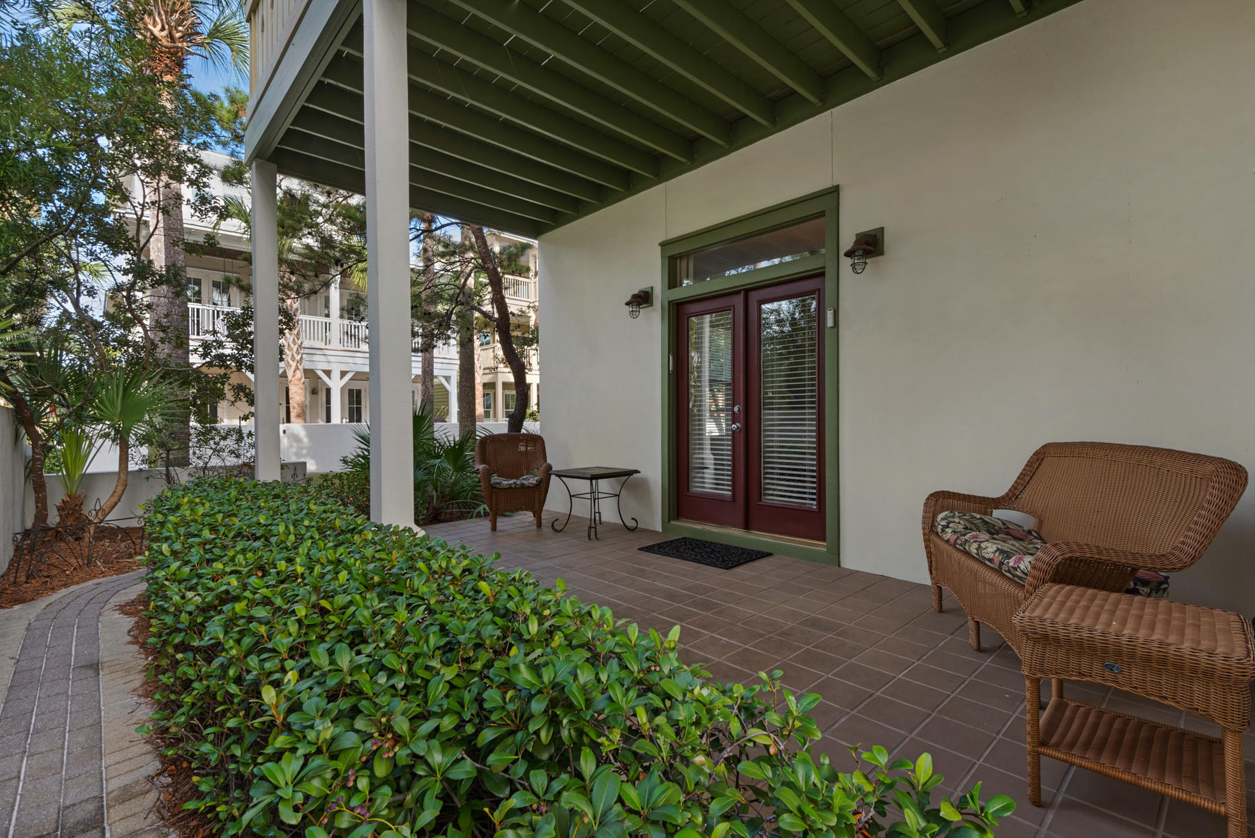 WATERS EDGE - Residential