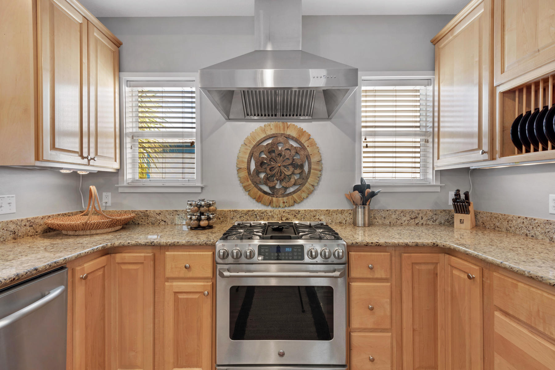 WATERS EDGE - Residential