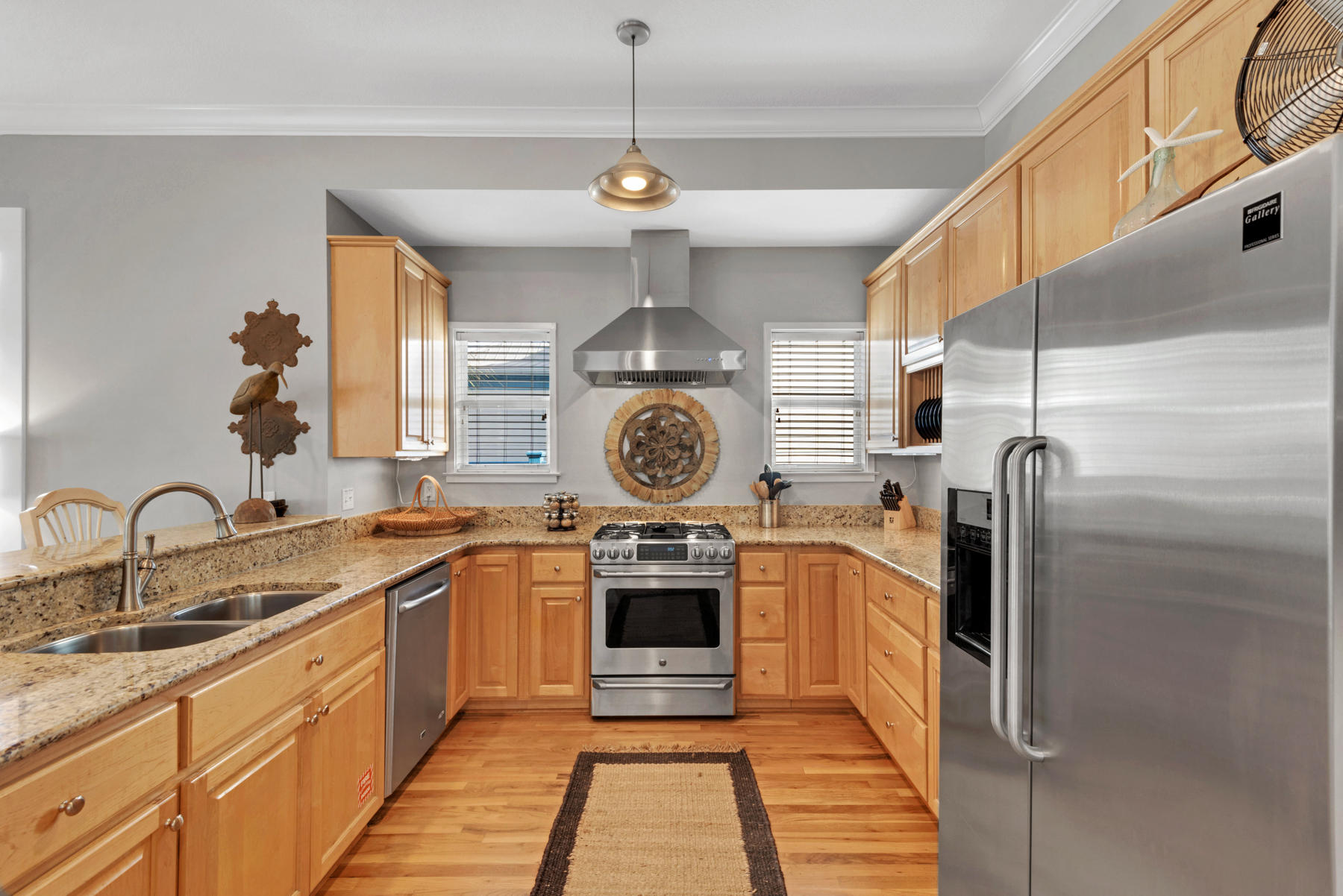 WATERS EDGE - Residential