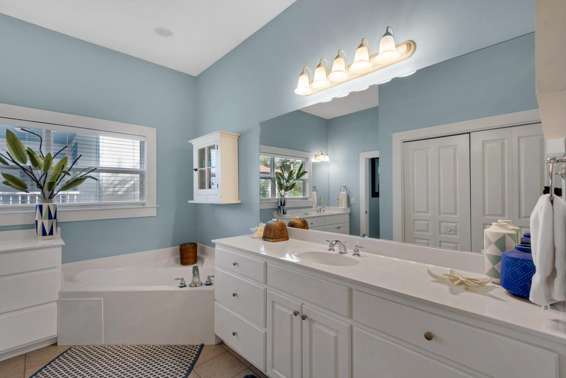 WATERS EDGE - Residential