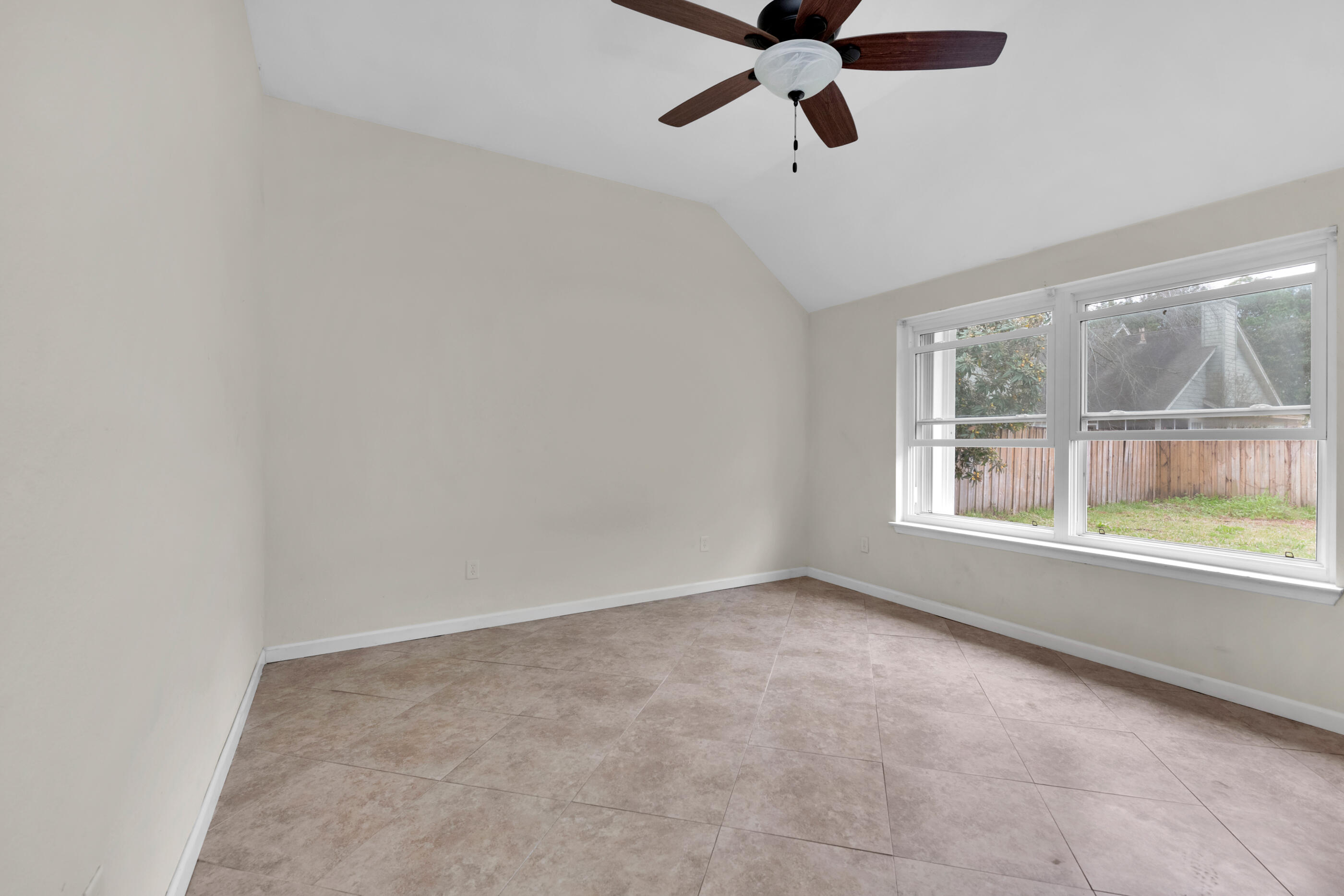 NORTHERN PINE TRACE - Residential