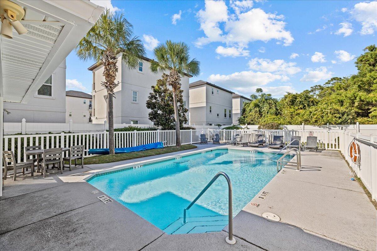 Miramar Palms - Residential