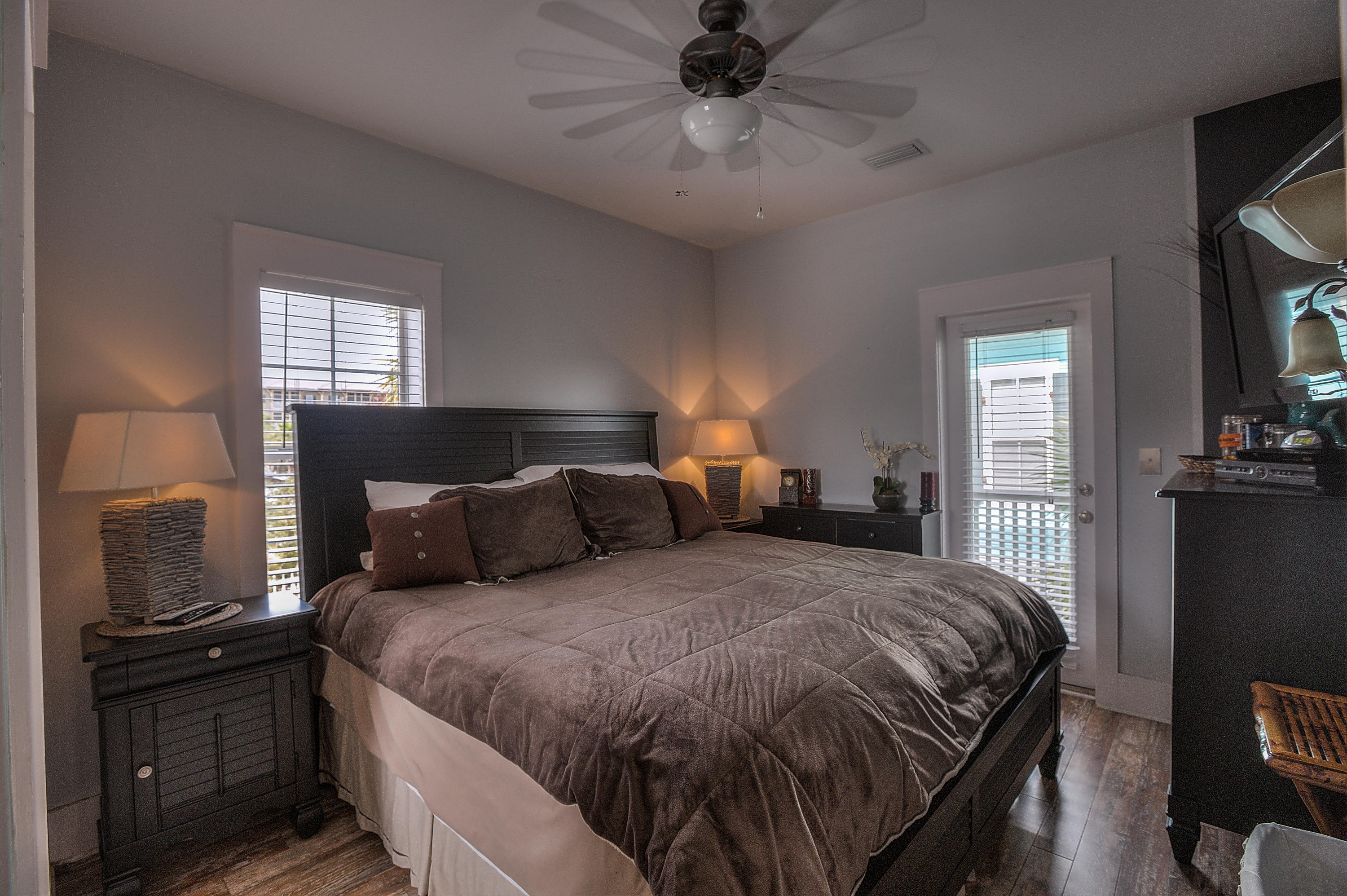 BUNGALOWS AT SEAGROVE BEACH - Residential