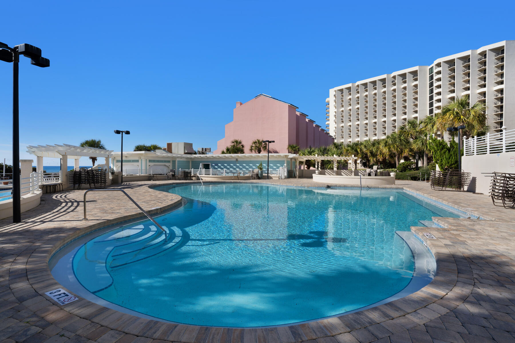 TIDES AT TOPS'L - Residential