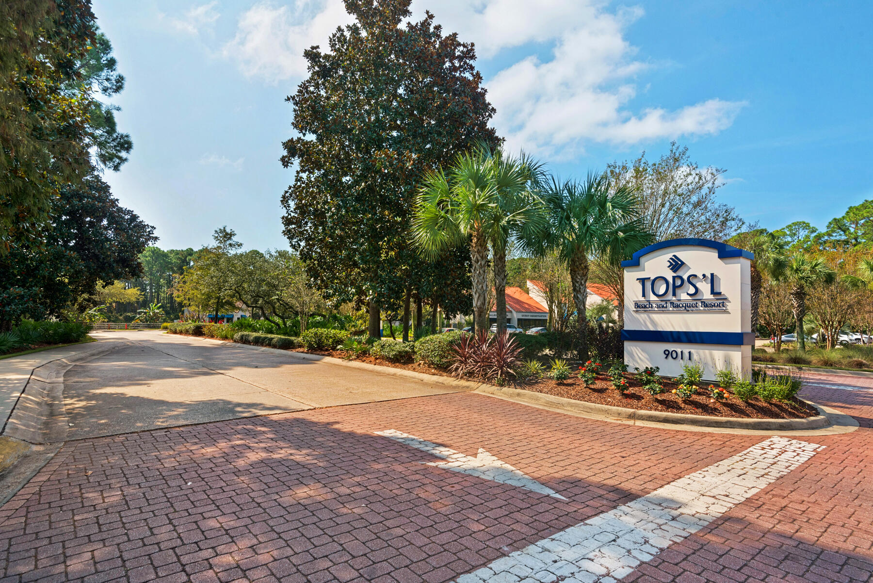 TIDES AT TOPS'L - Residential