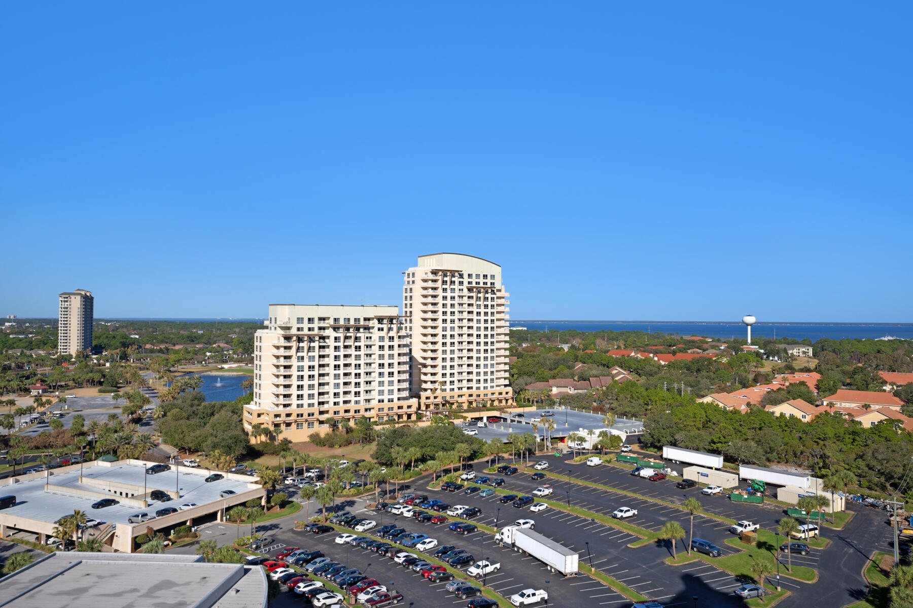 TIDES AT TOPS'L - Residential