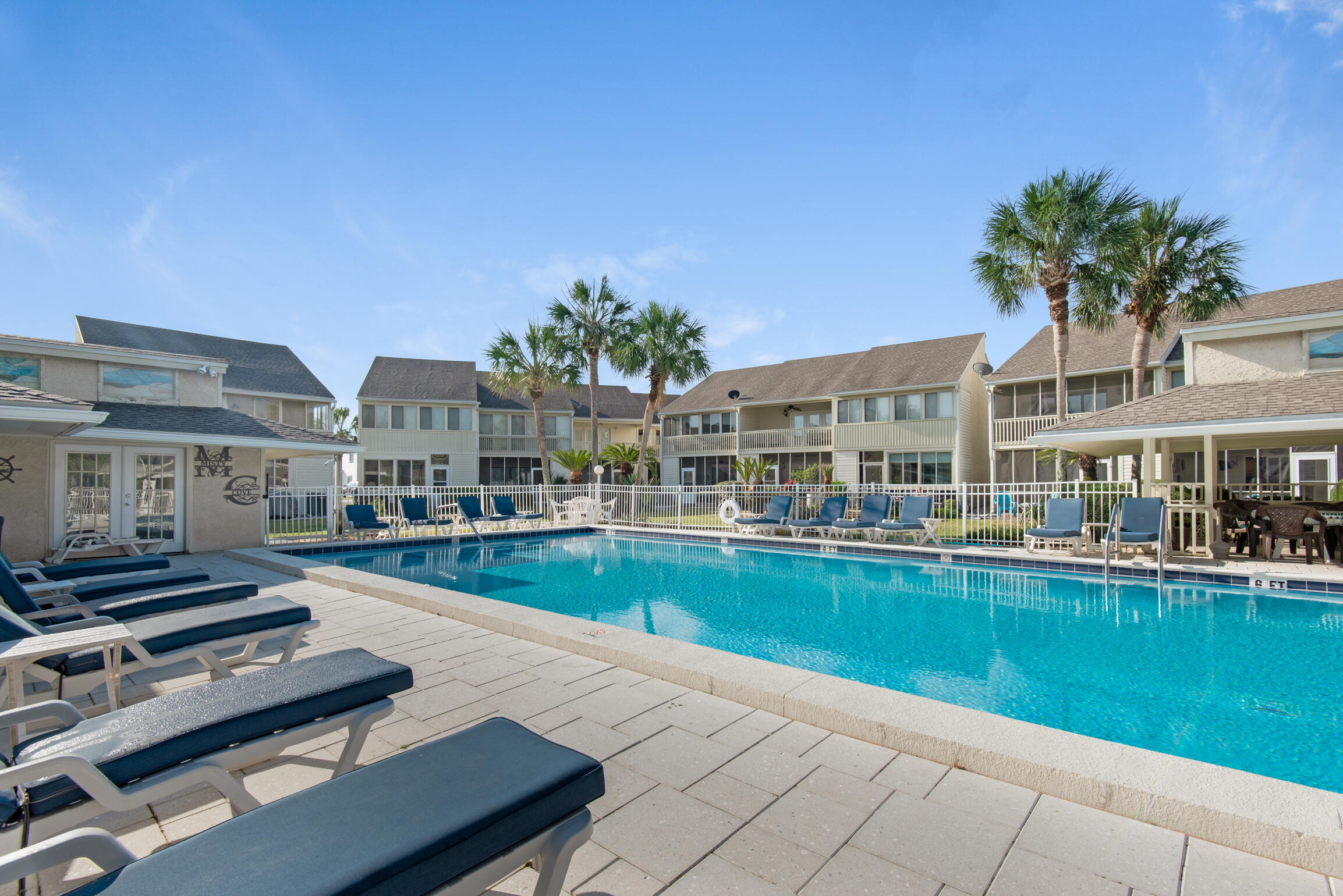 MISTY COVE T/H PH 1 - Residential