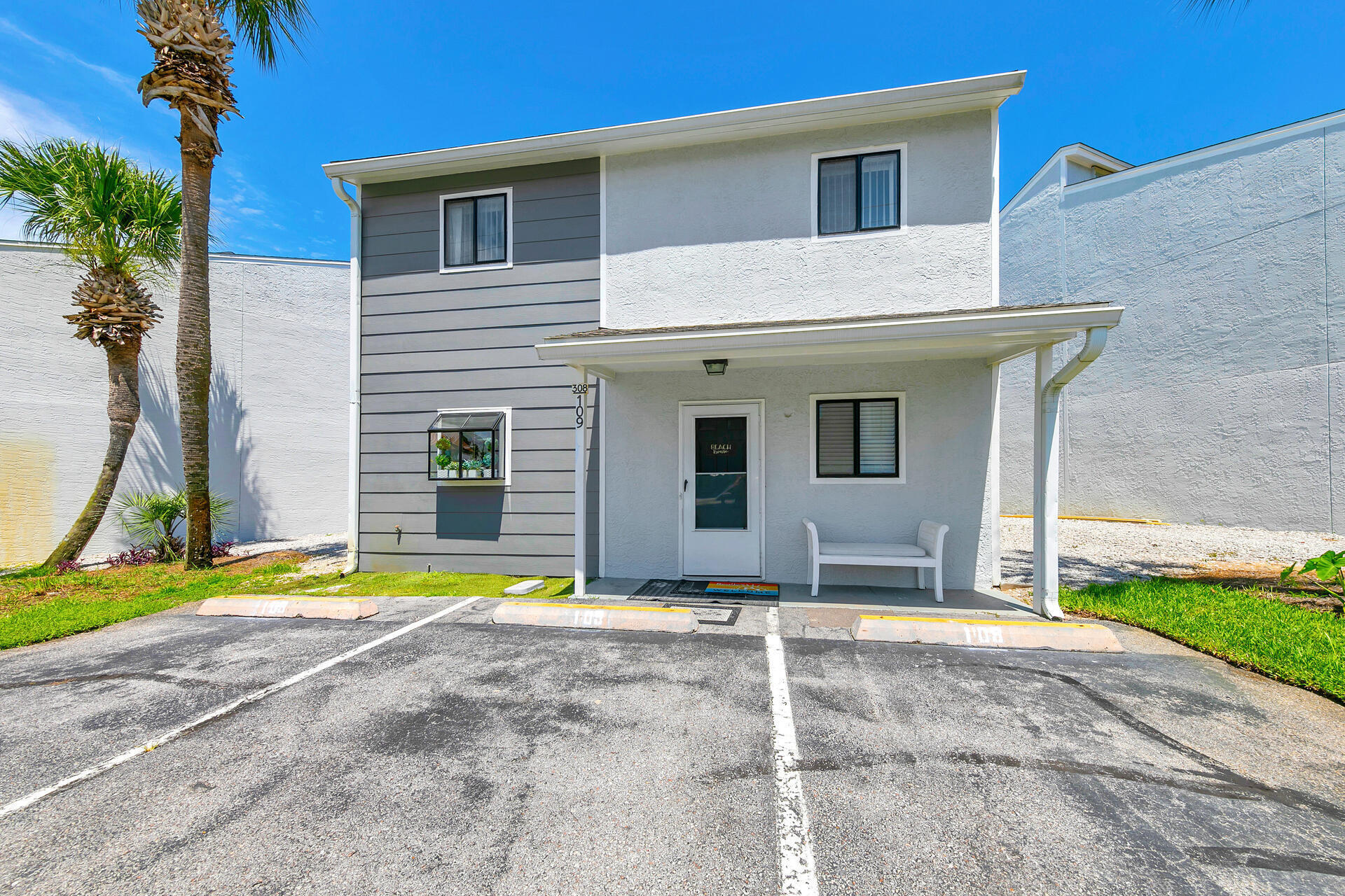 MISTY COVE T/H PH 1 - Residential