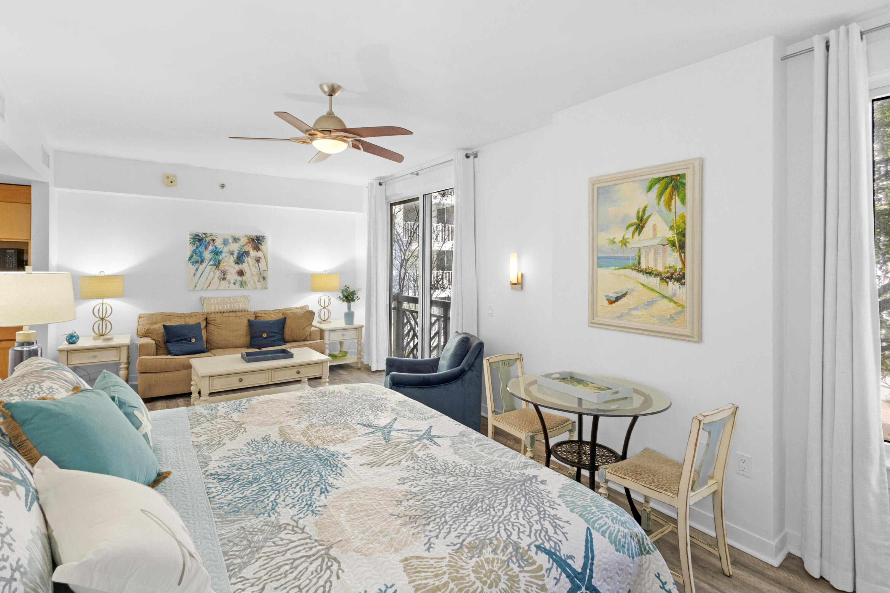 BAHIA CONDO - Residential