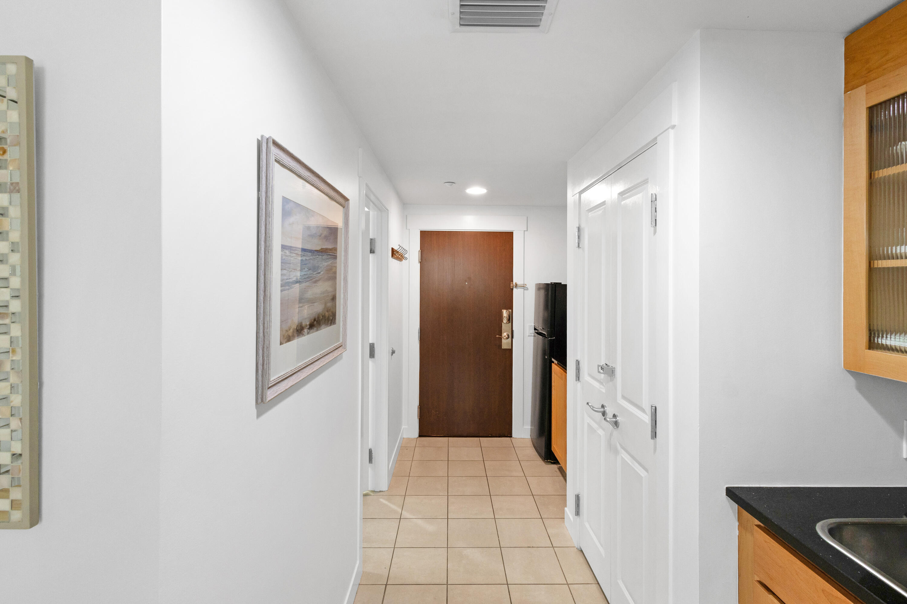 BAHIA CONDO - Residential