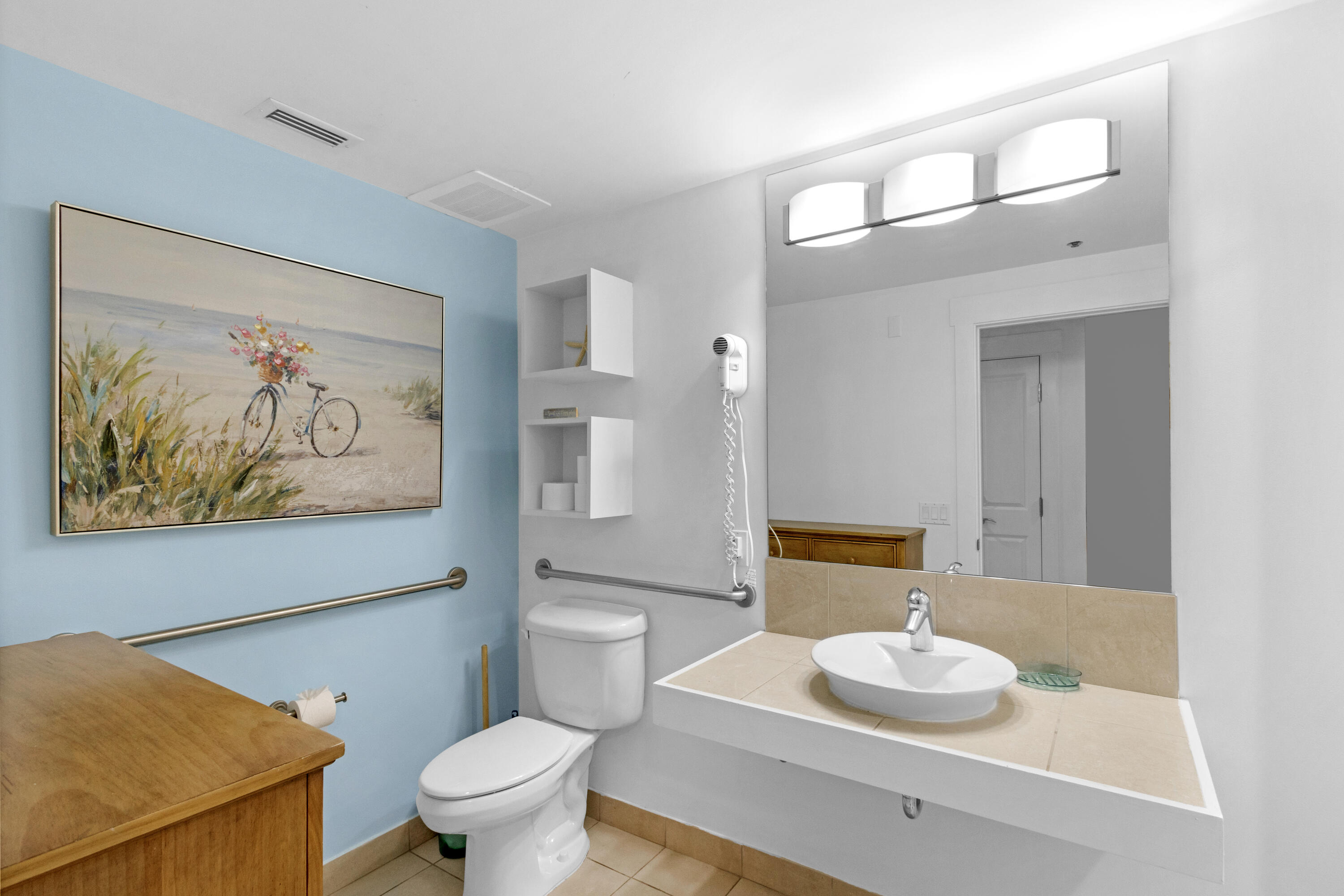 BAHIA CONDO - Residential