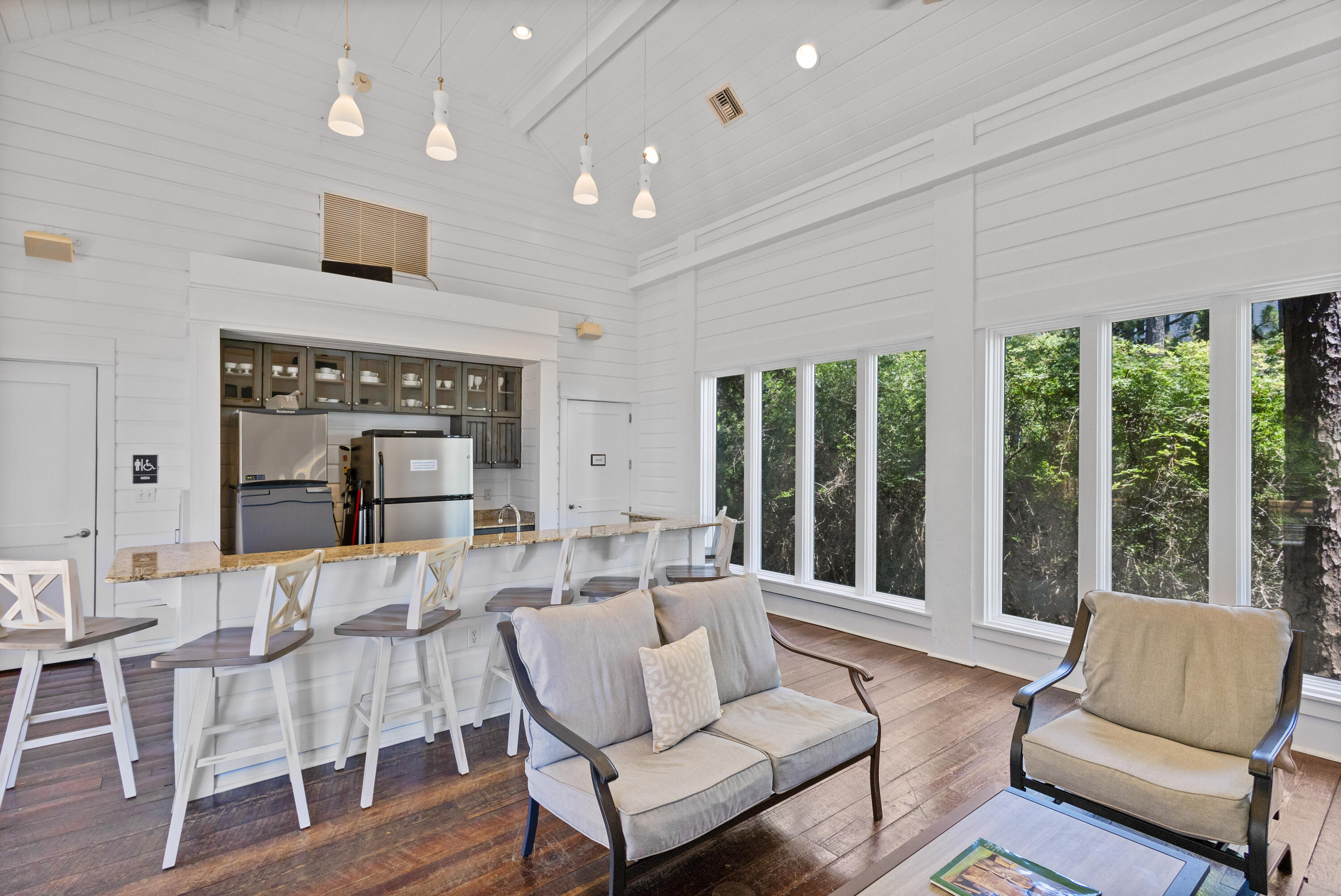 BAHIA CONDO - Residential