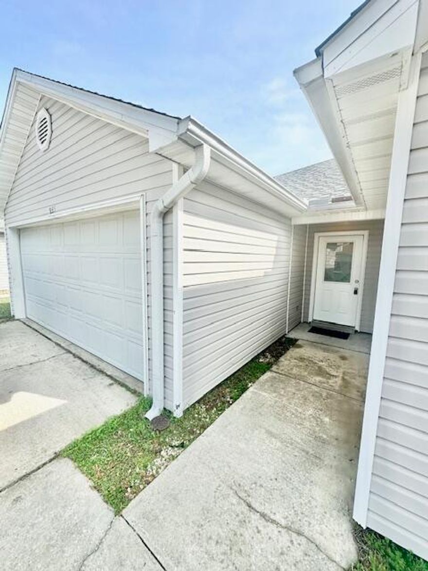 AVAIL: 2/11. SECURITY DEPOSIT = $1,650, CAN BE BROKEN IN 2 MONTHLY INSTALLMENTS, IF QUALIFIED. PETS ALLOWED (30 LBS OR LESS) UPON OWNERS APPROVAL & W/ A NON-REFUNDABLE PET FEE! NO SMOKING INSIDE HOME! CONVENIENTLY LOCATED BETWEEN BOTH BASES & CLOSE TO SCHOOLS, BEACHES, SHOPPING, & RESTAURANTS! THIS 1 STORY TOWNHOUSE FEATURES A FAMILY ROOM, DINING ROOM, KITCHEN EQUIPPED W/ A REFRIGERATOR, STOVE, DISHWASHER & LAUNDRY AREA IS LOCATED IN THE 2 CAR GARAGE. MASTER SUITE HAS A WALK IN CLOSET. THE ADDITIONAL BEDROOM HAS A SEPARATE ENTRANCE TO THE BACK YARD. OTHER FEATURES INCLUDE CEILING FANS, SKYLIGHT & AN OPEN PATIO. HOA MOWS THE GRASS. WELCOME HOME!