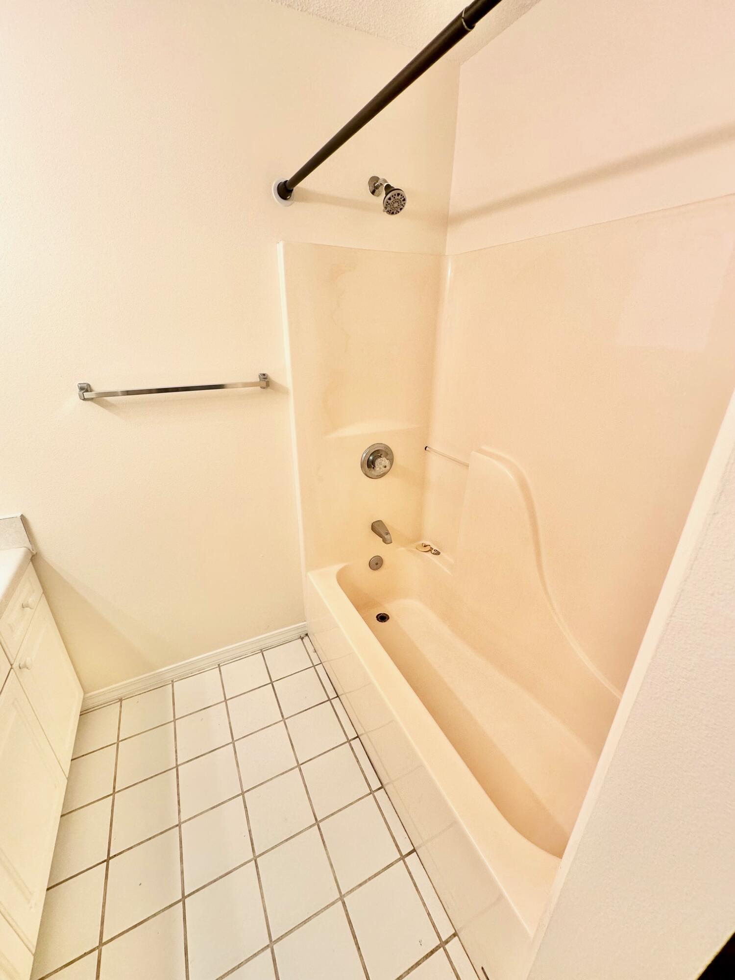 ROSEBUD PLANTATION T/H - Residential Lease