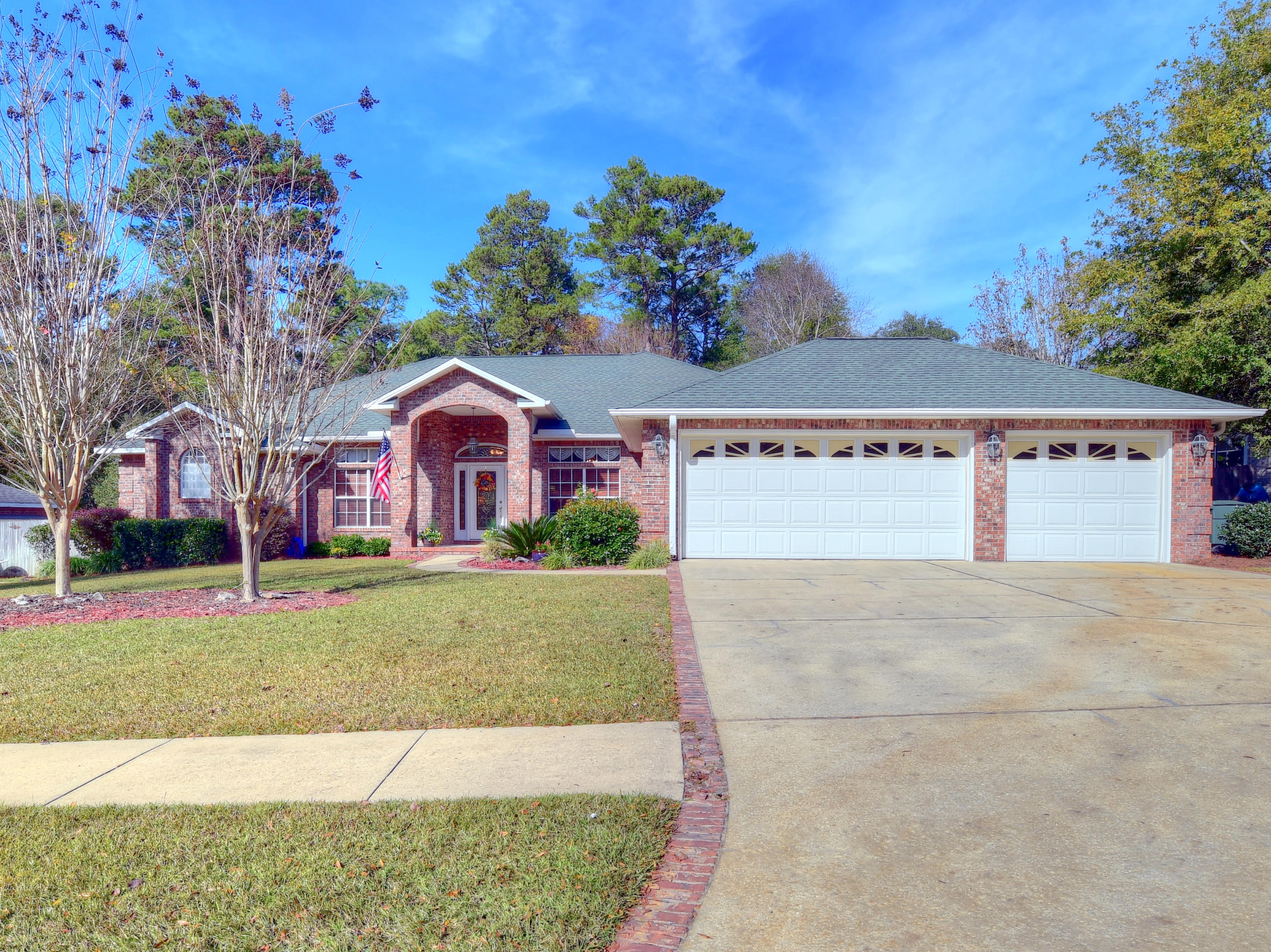 ROCKY BAYOU COUNTRY CLUB ESTATES 11 - Residential