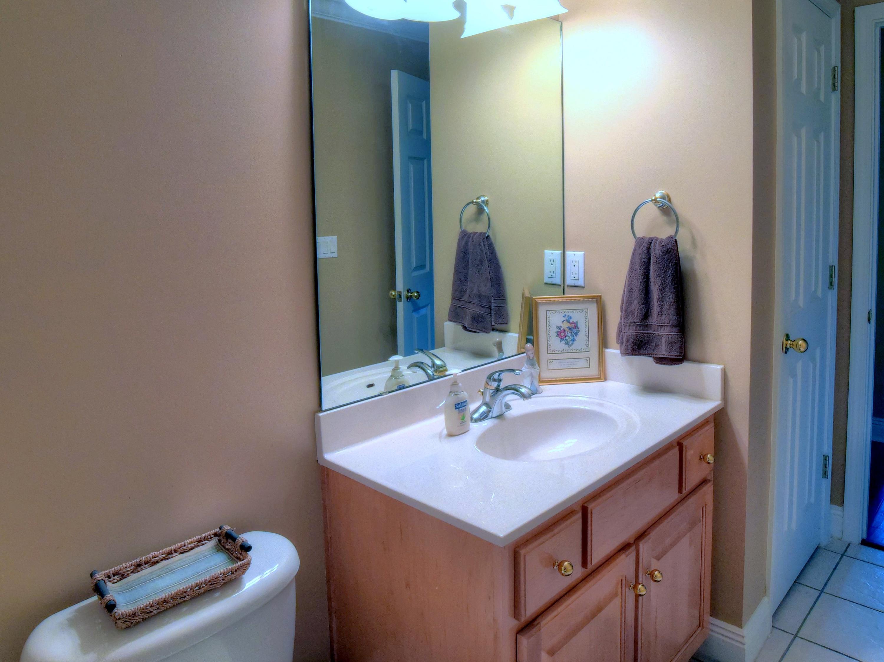 ROCKY BAYOU COUNTRY CLUB ESTATES 11 - Residential