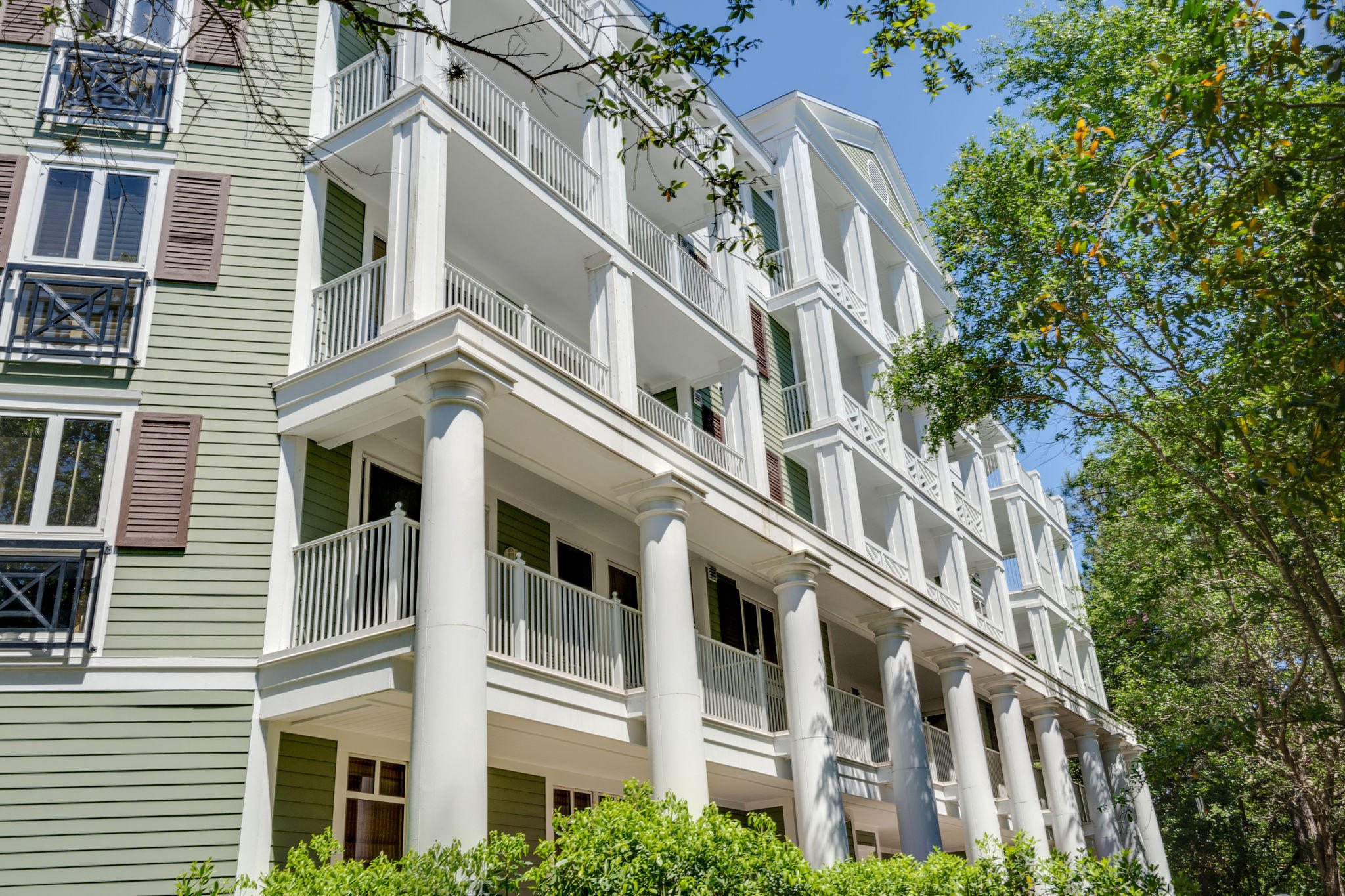 PILOT HOUSE - Residential