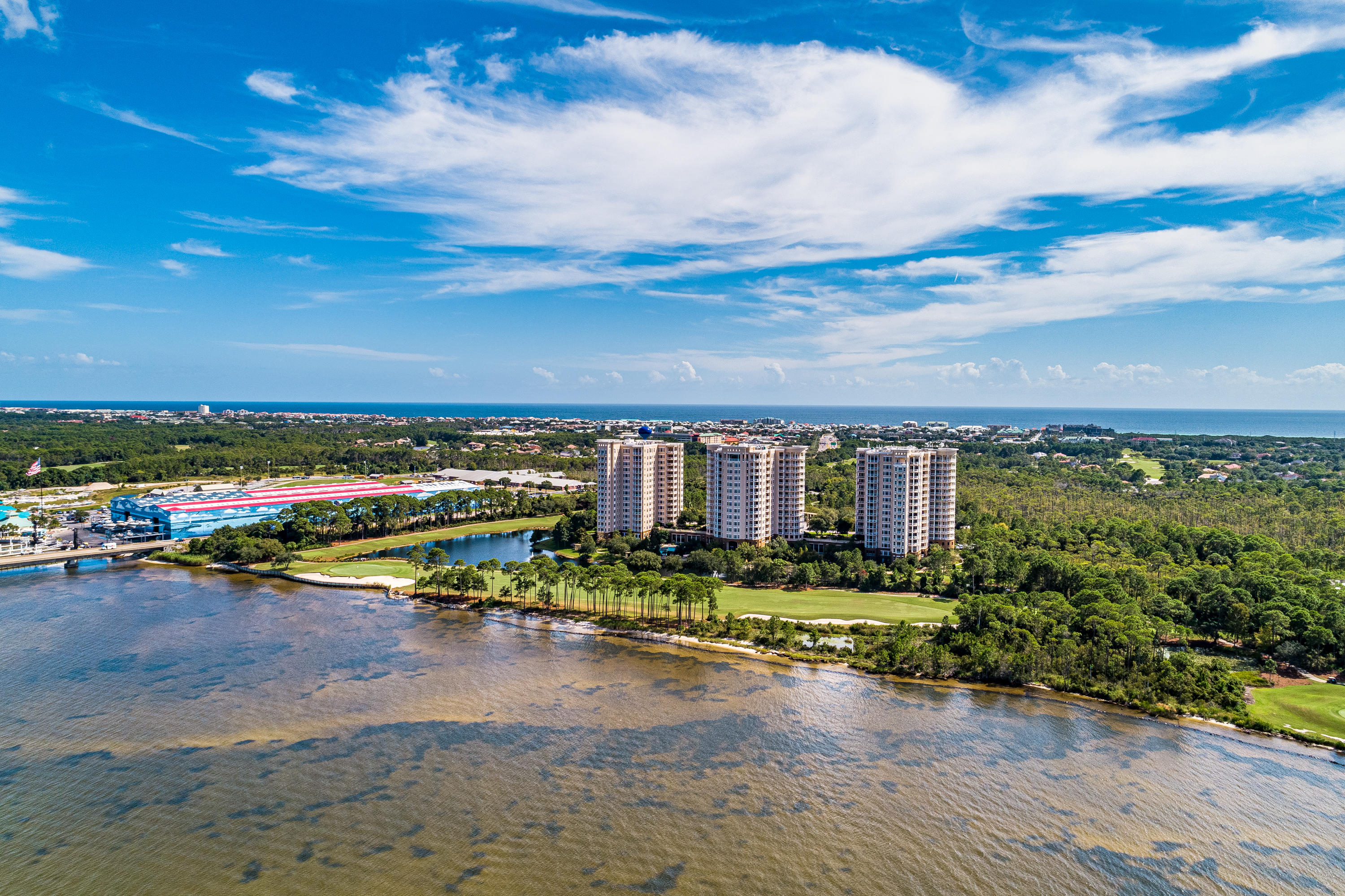 ONE WATER PLACE AT KELLY PLANTATION - Residential