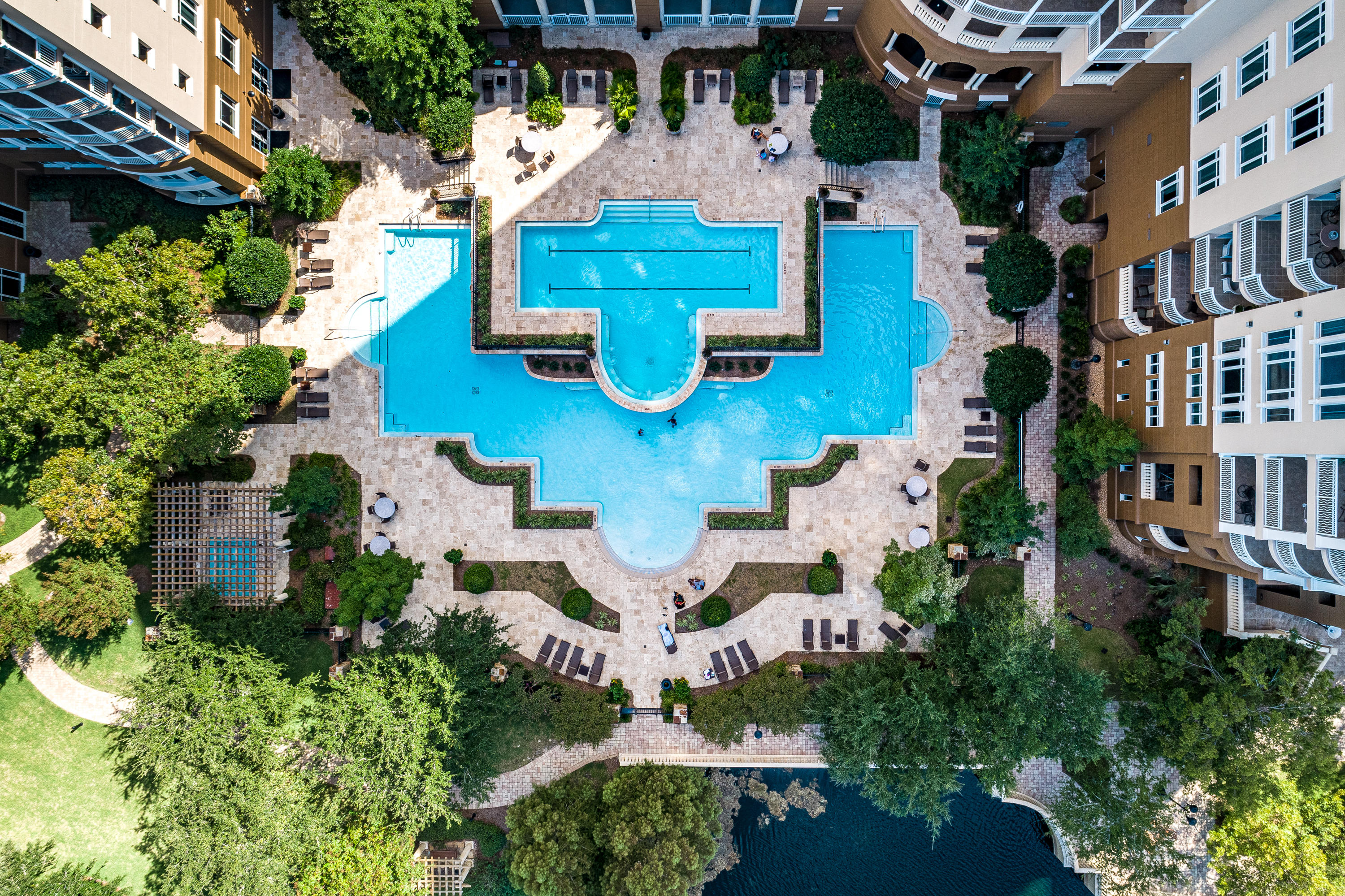 ONE WATER PLACE AT KELLY PLANTATION - Residential