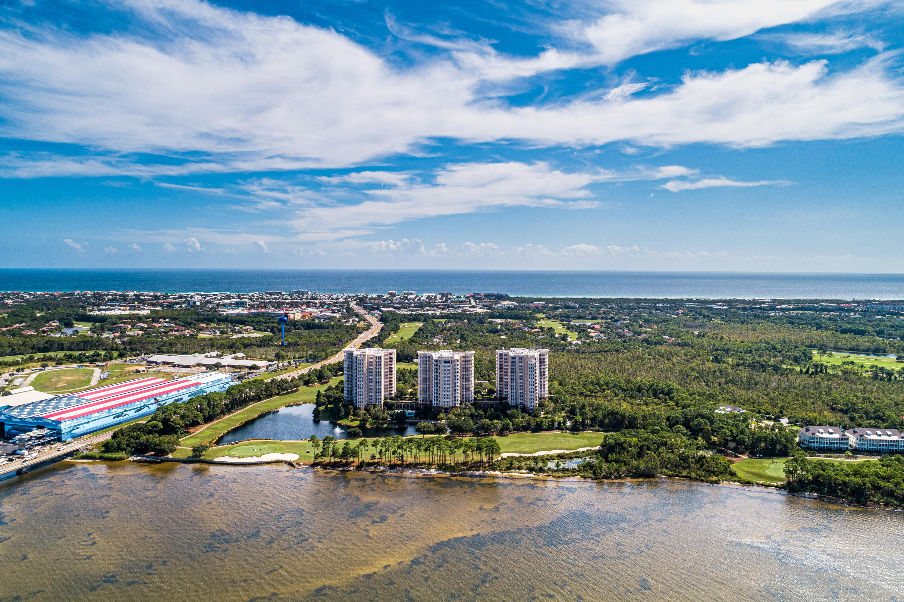 ONE WATER PLACE AT KELLY PLANTATION - Residential