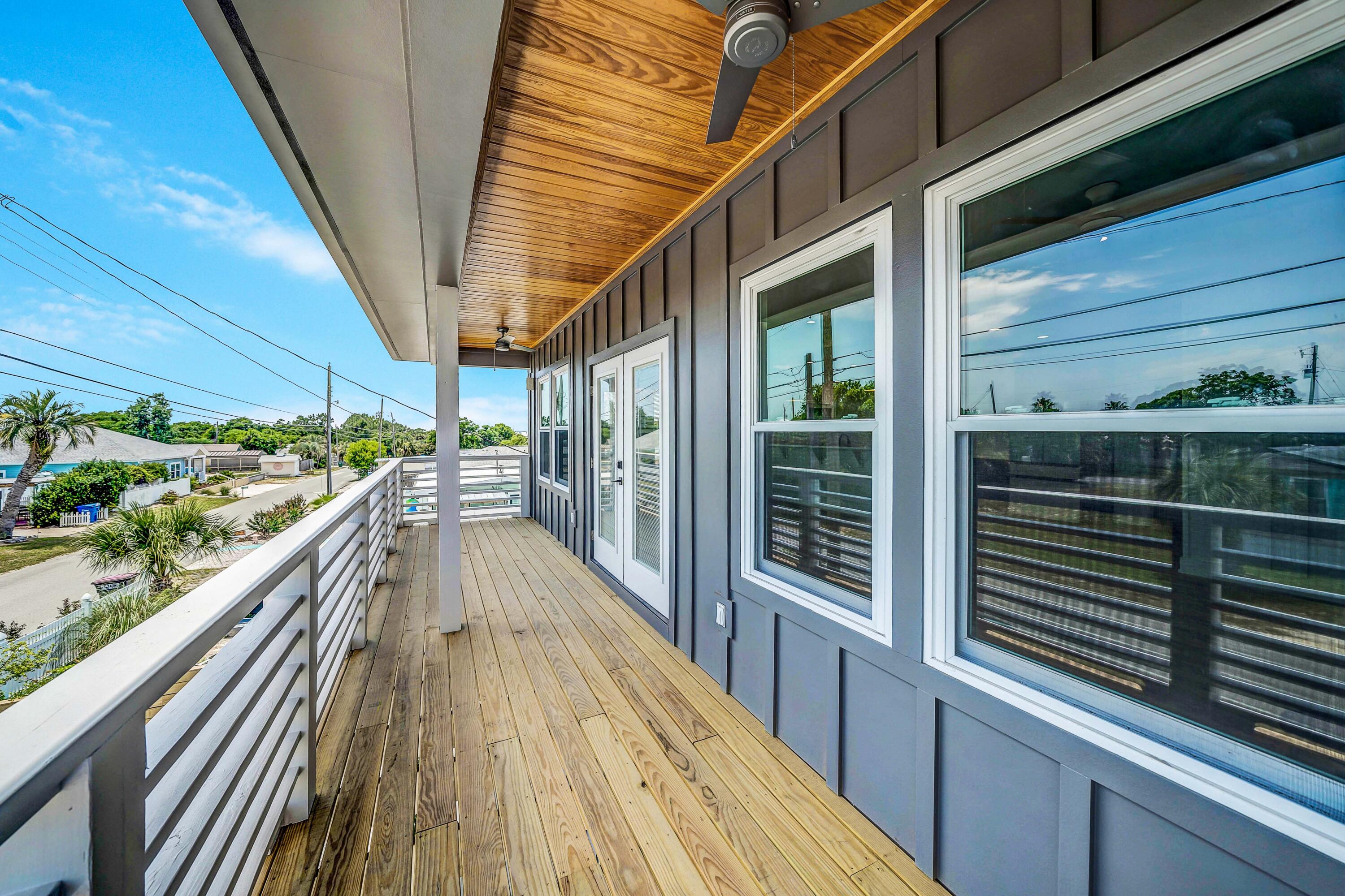 LAGUNA BEACH - Residential