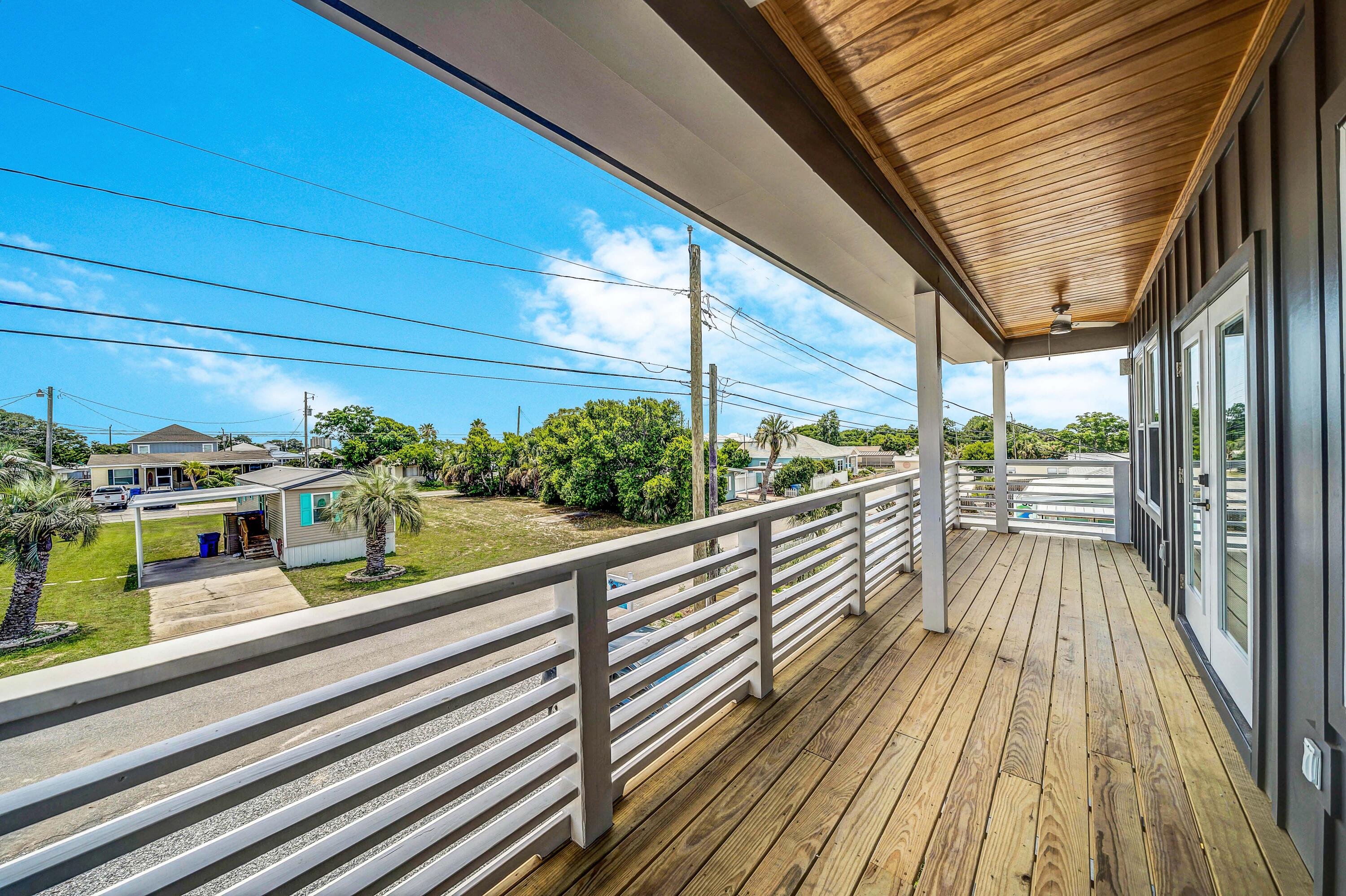 LAGUNA BEACH - Residential