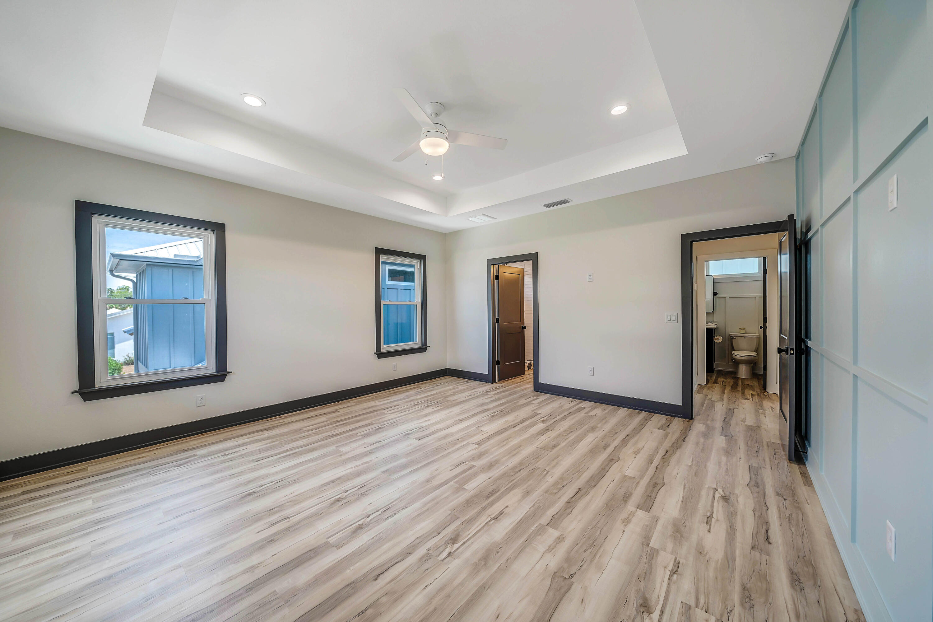 LAGUNA BEACH - Residential