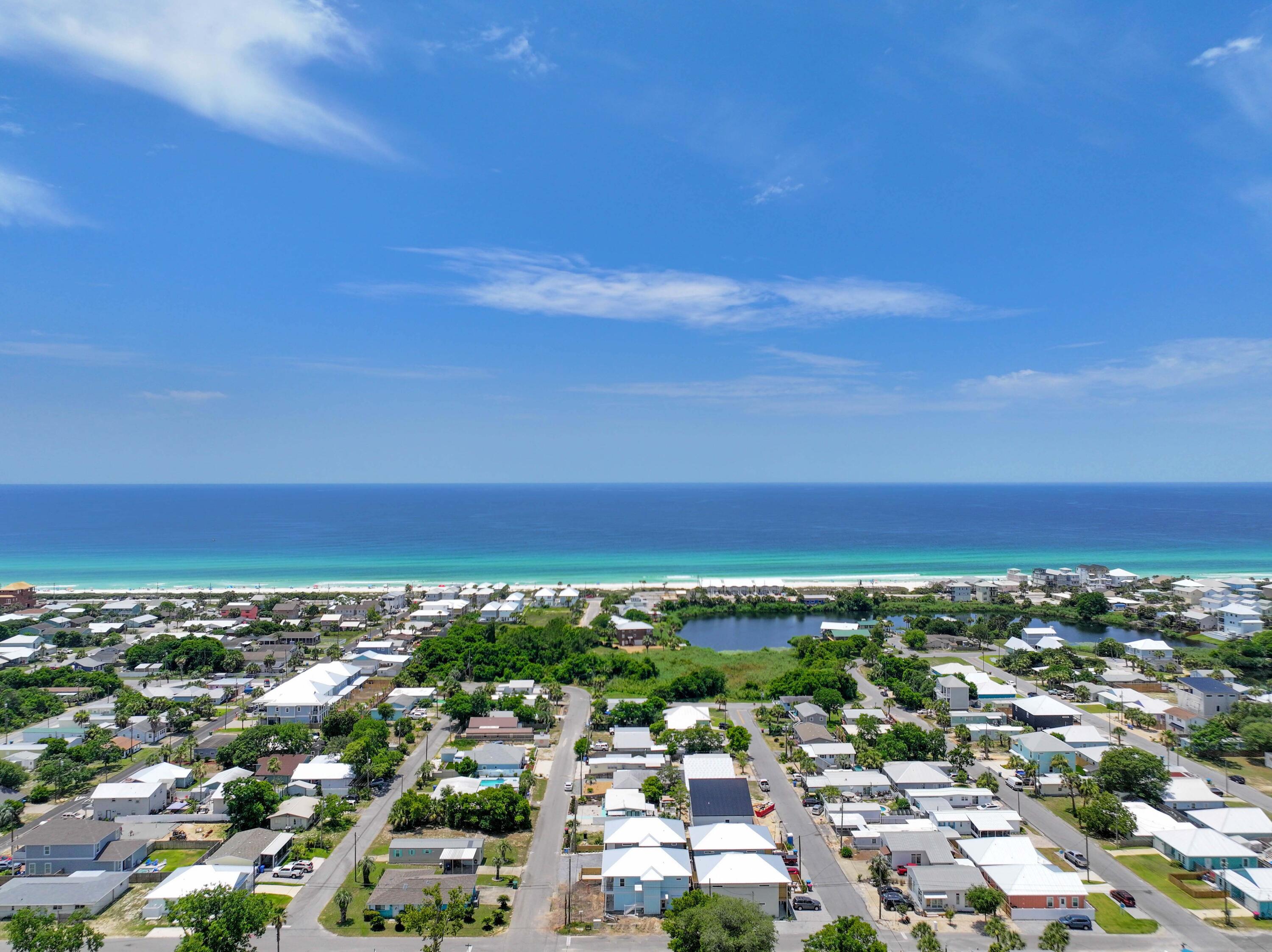 LAGUNA BEACH - Residential