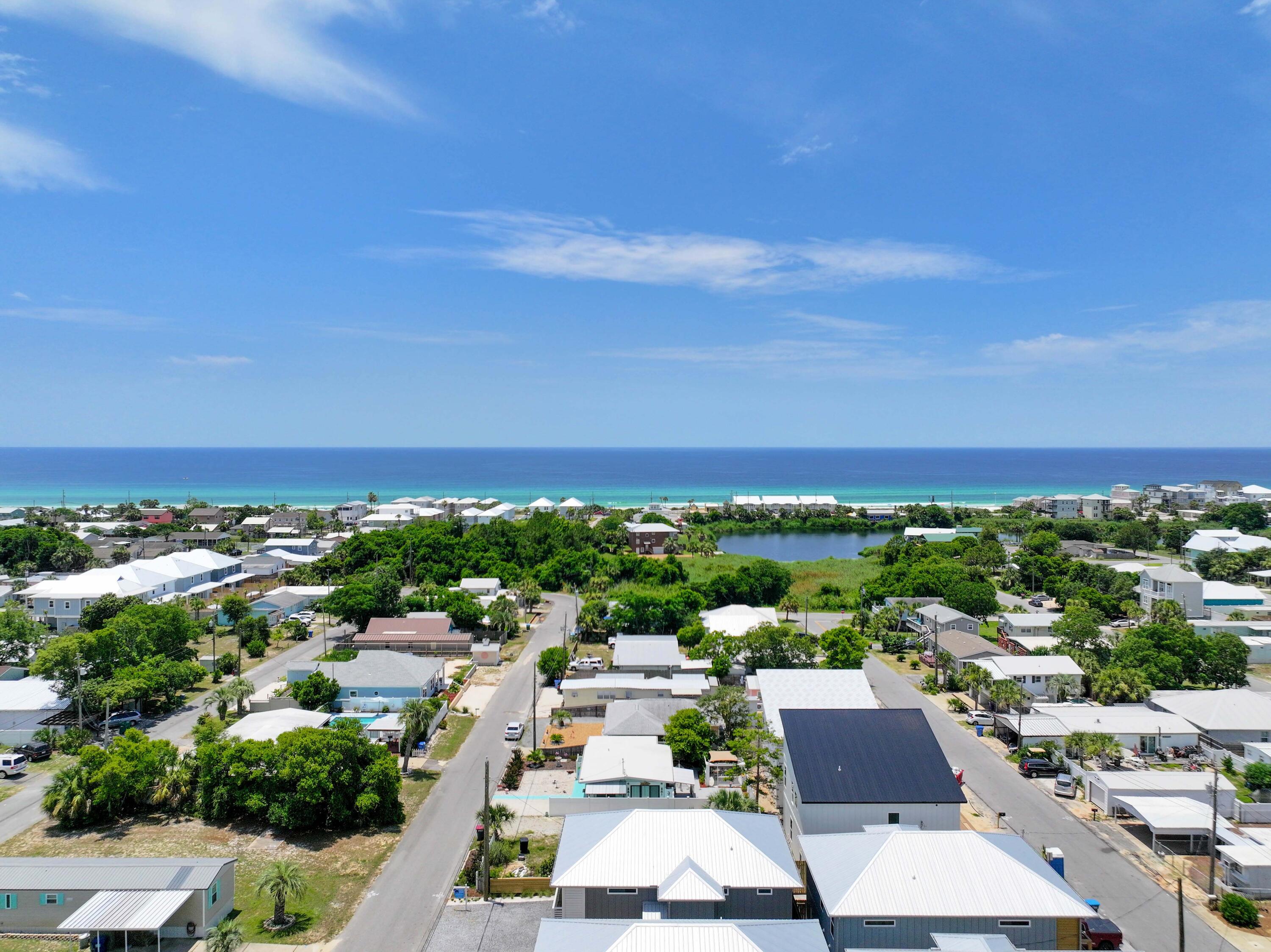 LAGUNA BEACH - Residential