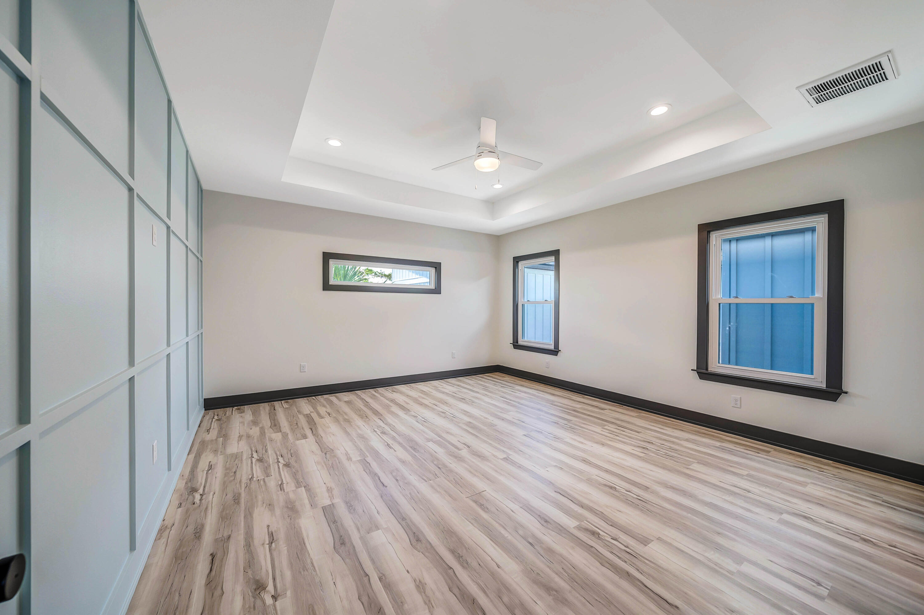 LAGUNA BEACH - Residential