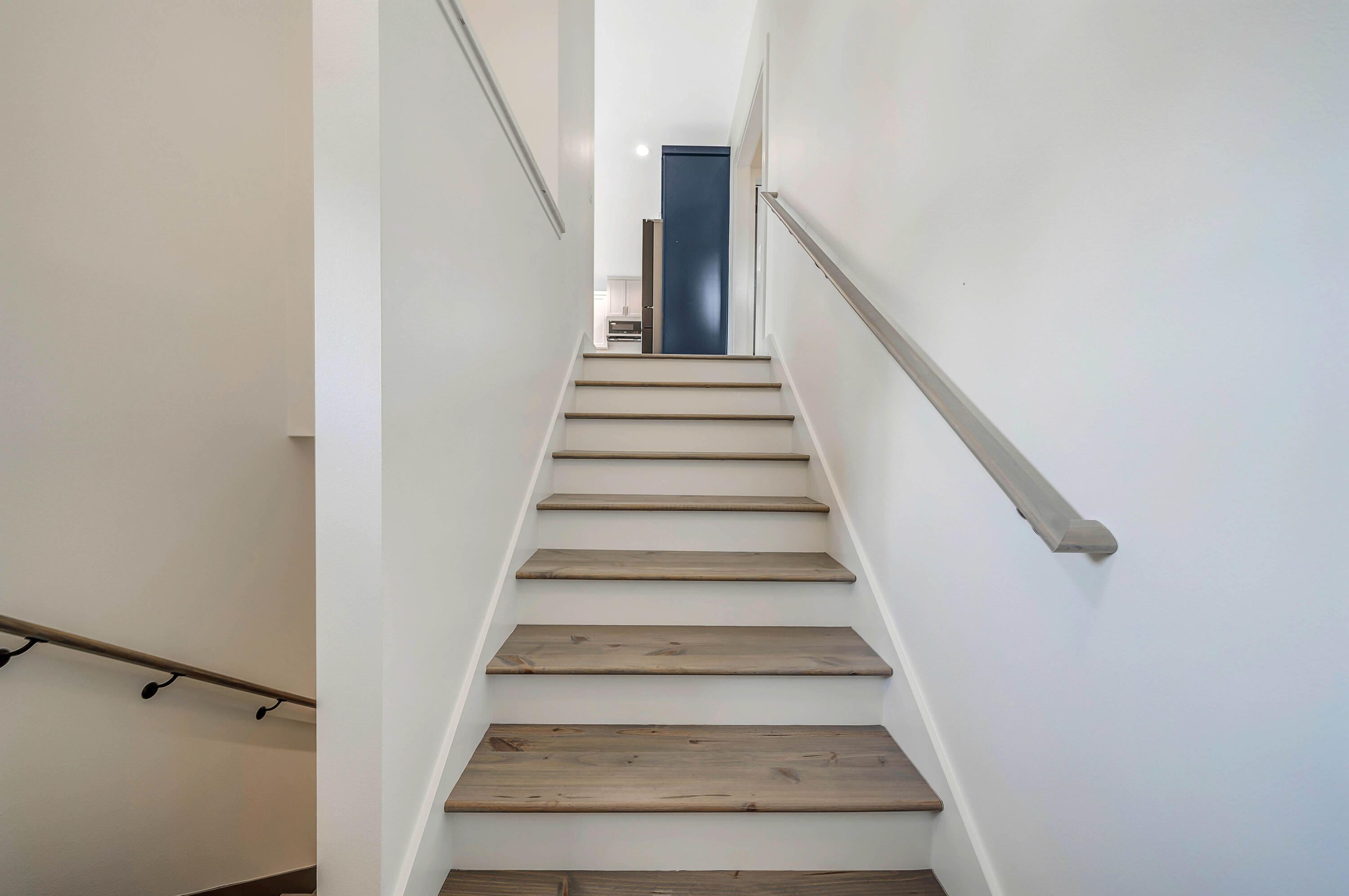 LAGUNA BEACH - Residential