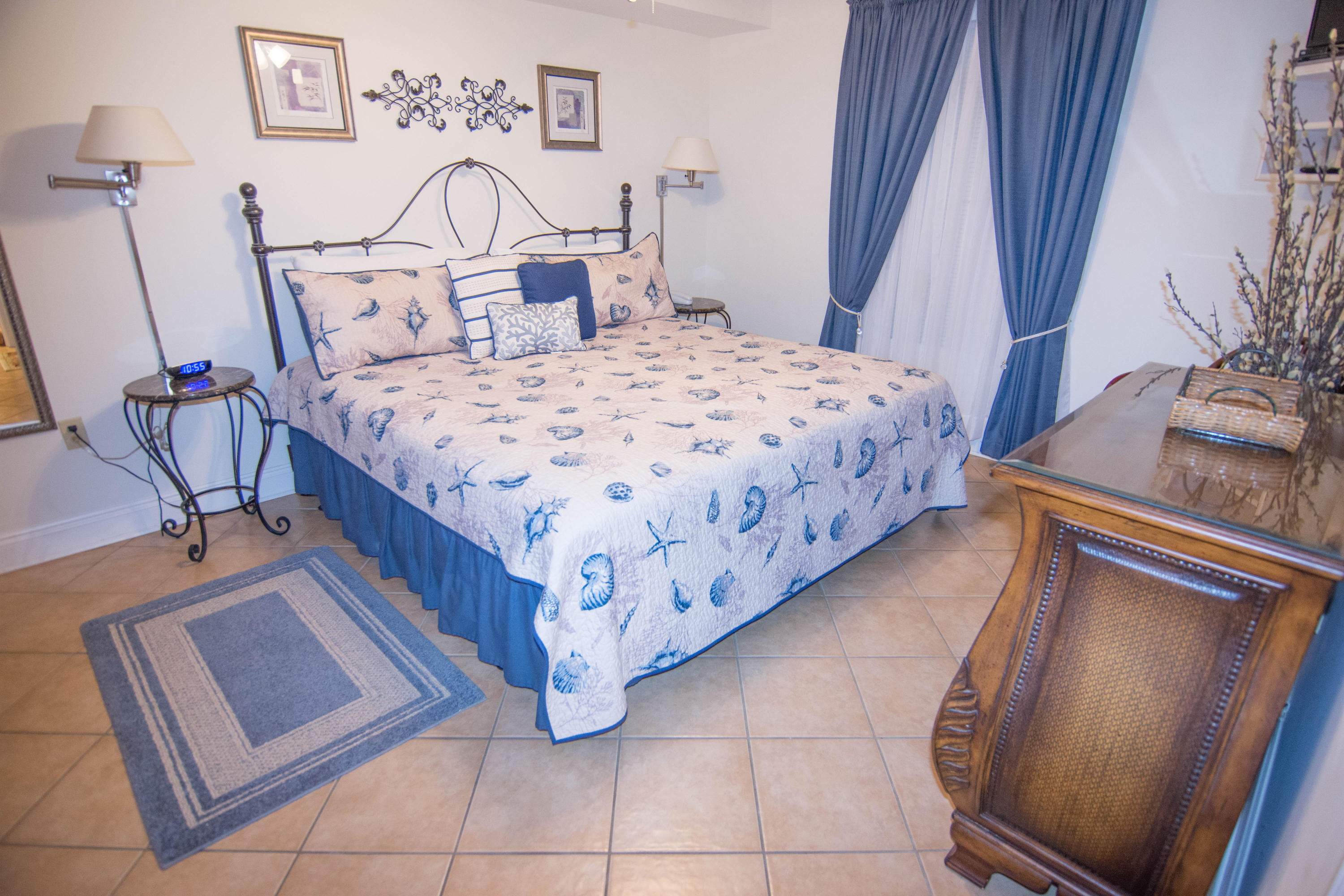 SEA DUNES - Residential