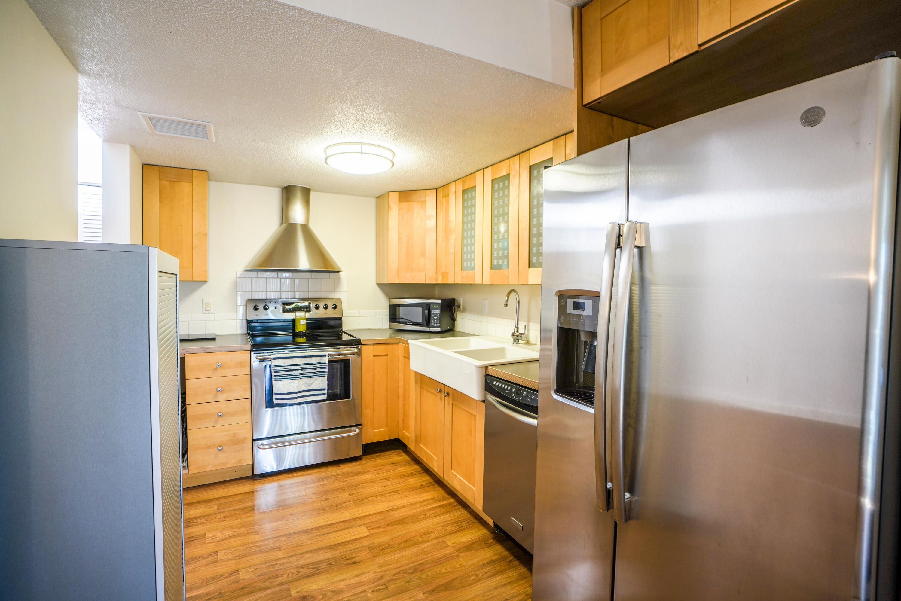 FINISTERRA CONDO - Residential