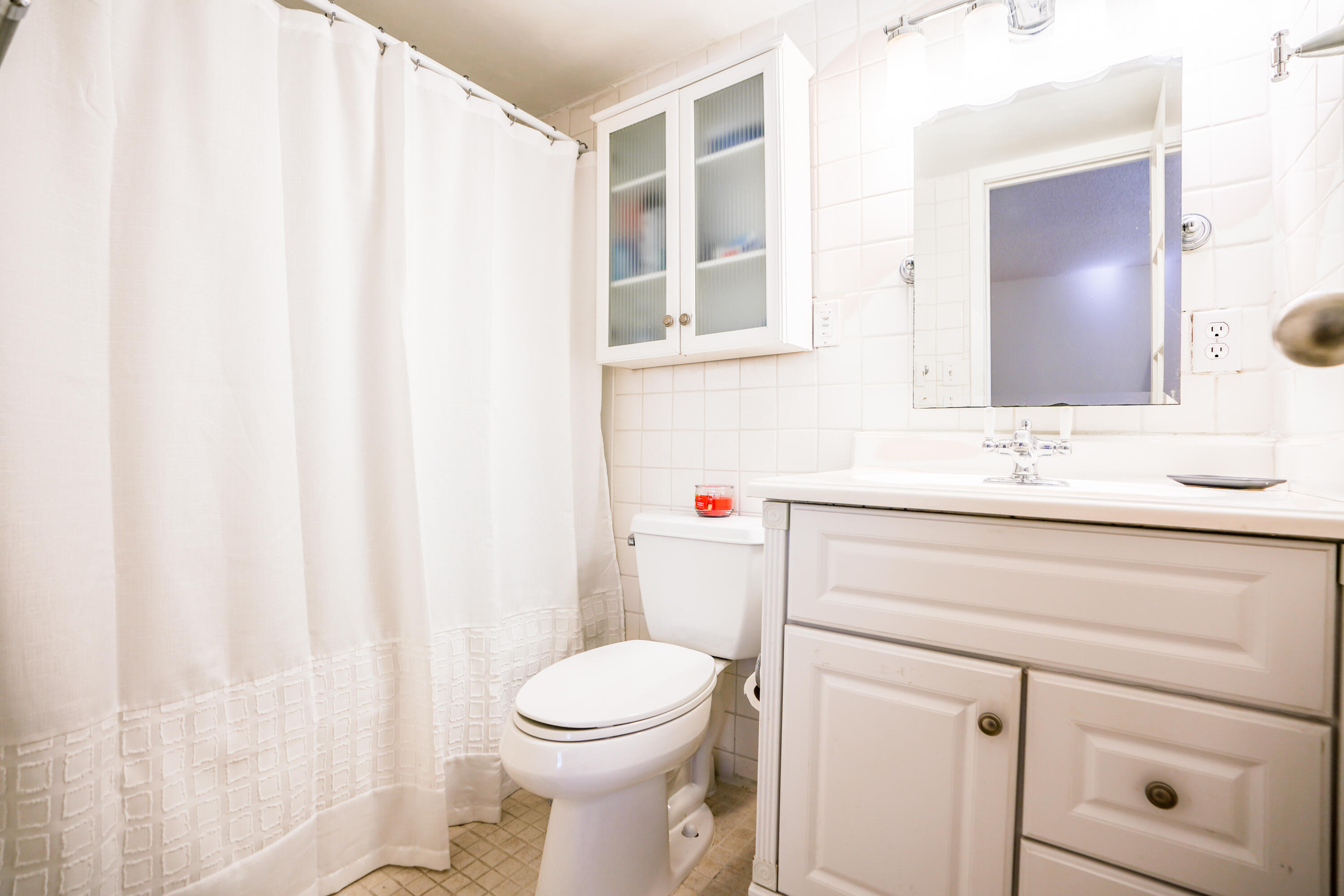 FINISTERRA CONDO - Residential