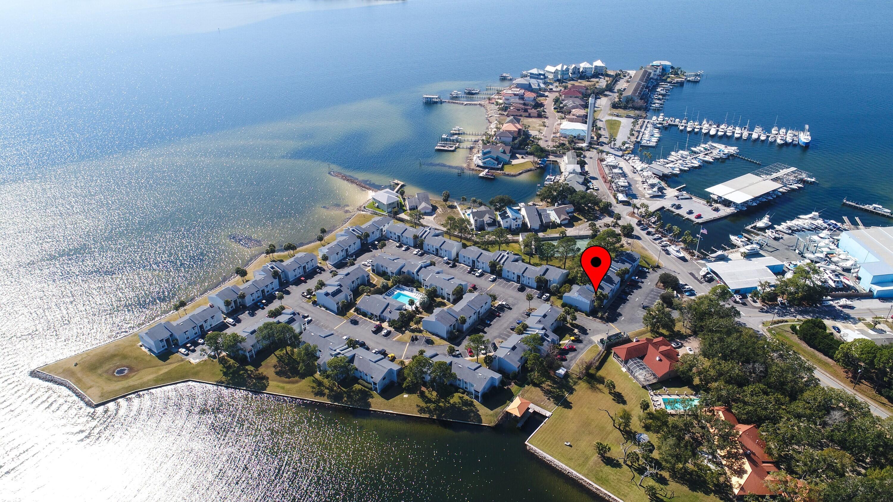 FINISTERRA CONDO - Residential