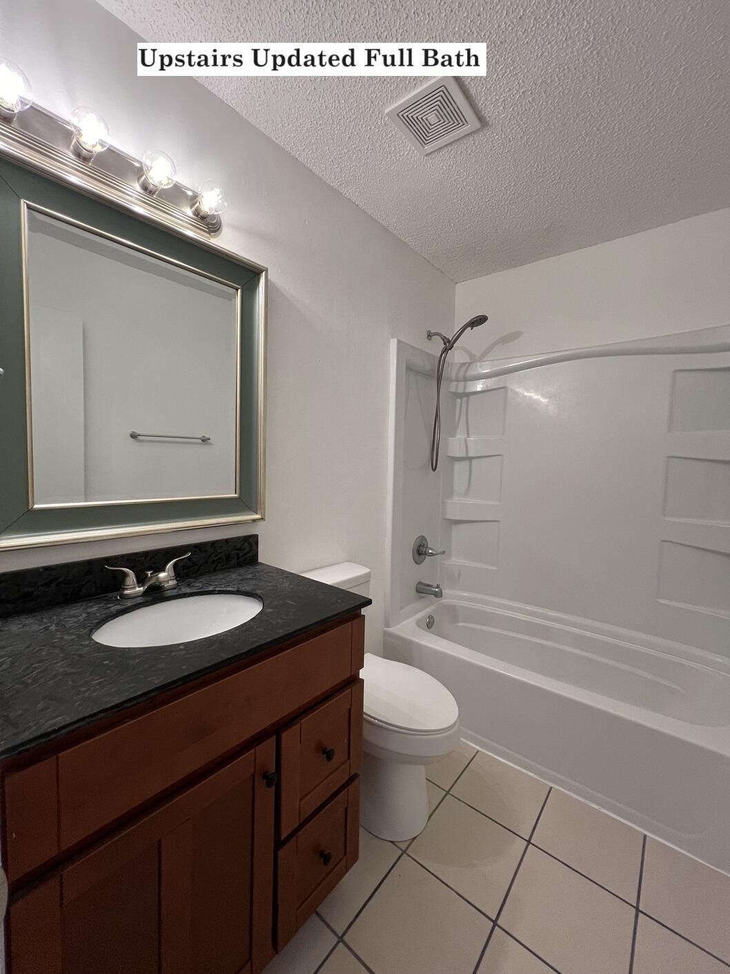 VALPARAISO P/C #2 UNIT 5 BAYOU TERR T/H - Residential