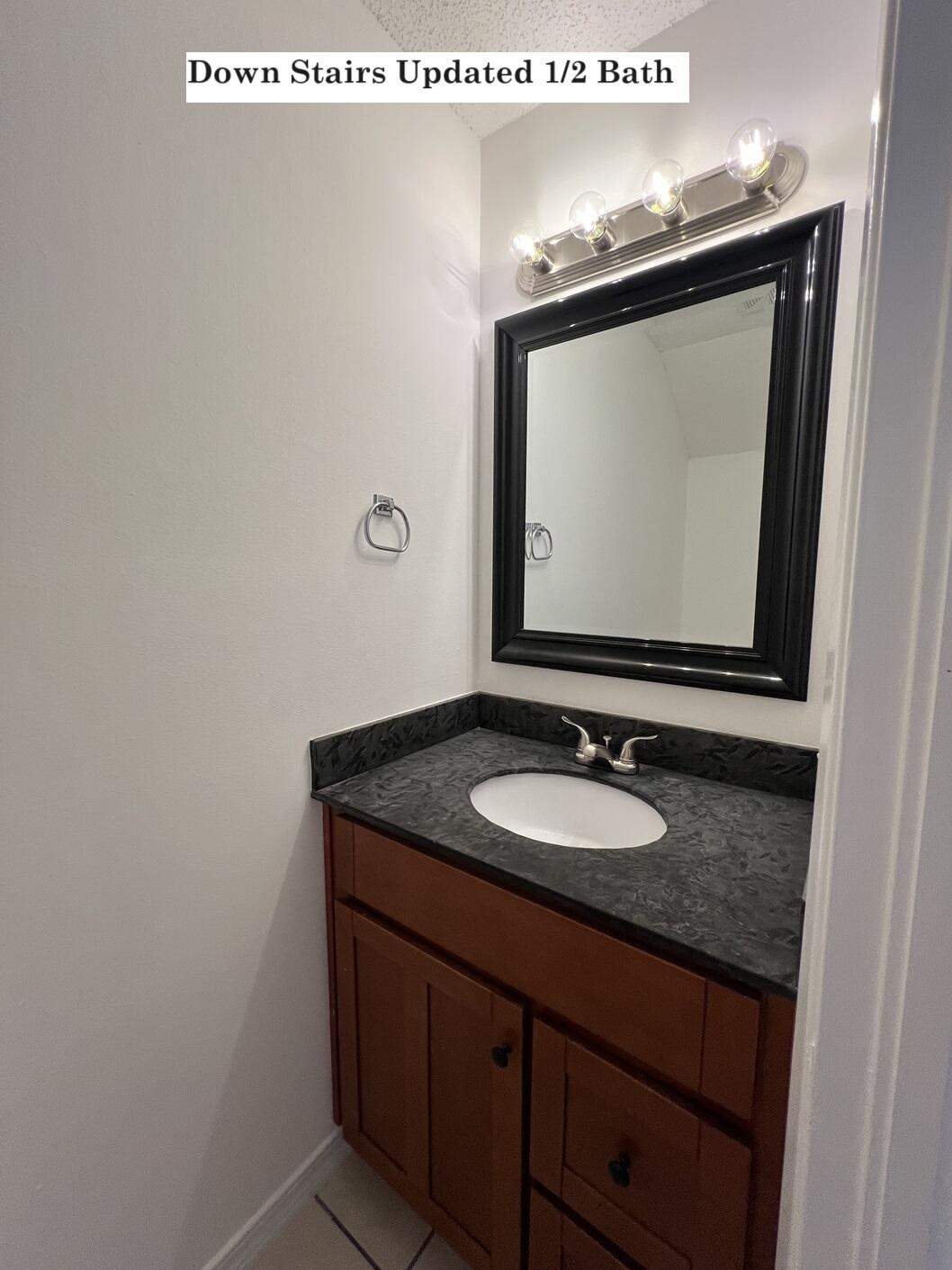 VALPARAISO P/C #2 UNIT 5 BAYOU TERR T/H - Residential