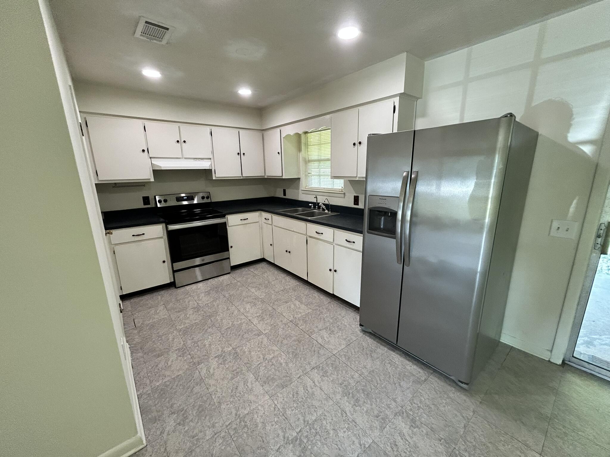 231100.00 - Residential Lease