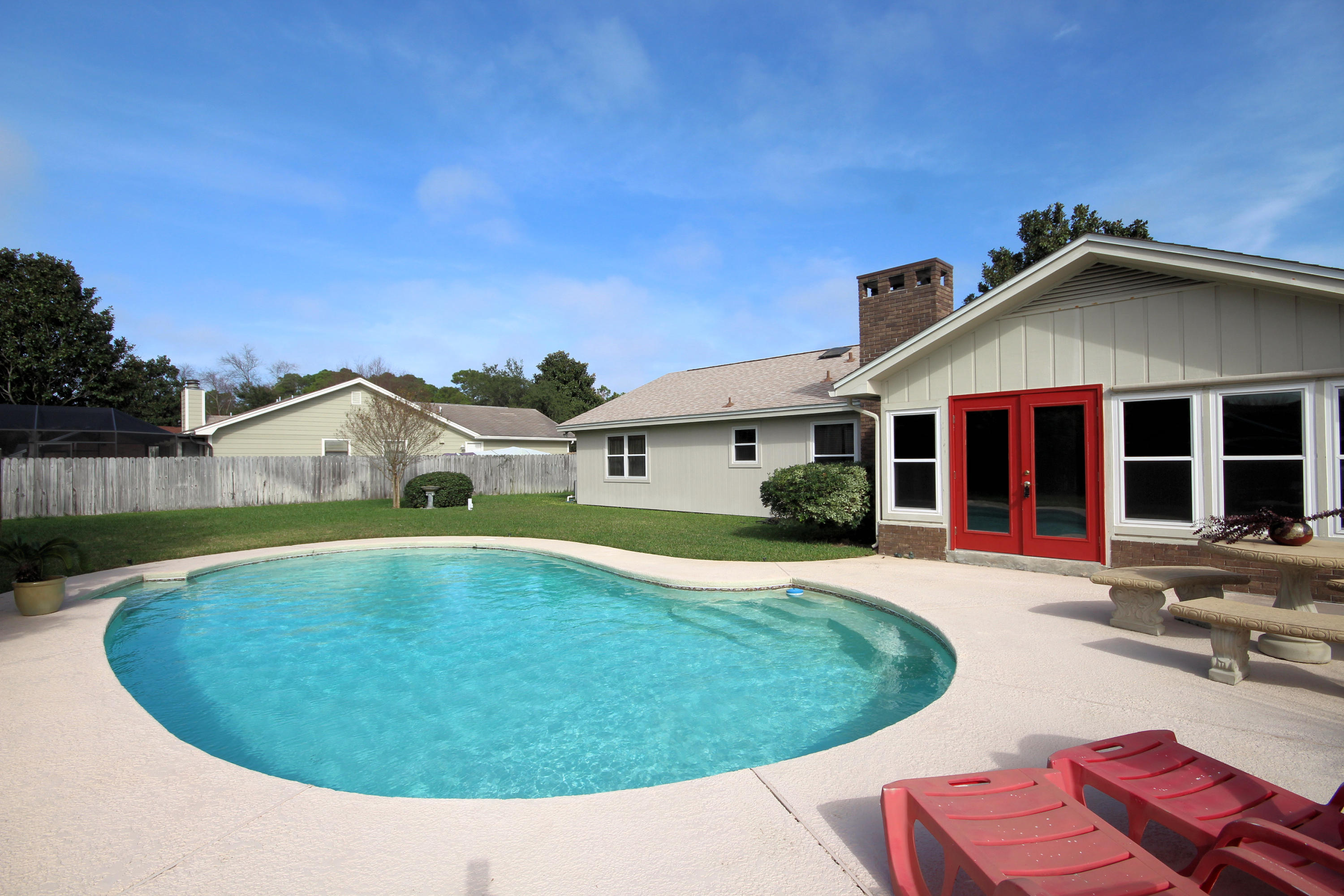 KELL-AIRE GARDENS - Residential