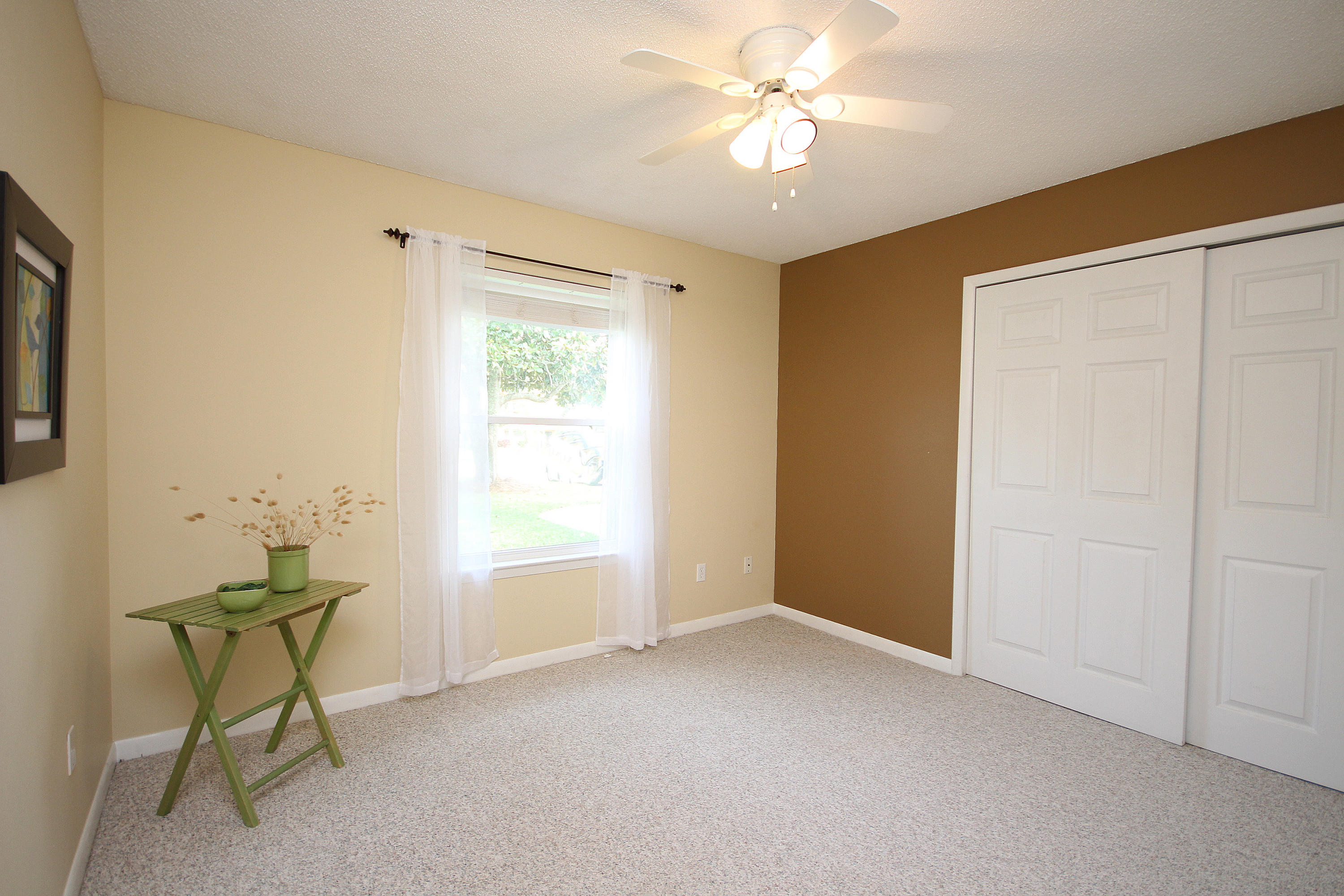 KELL-AIRE GARDENS - Residential