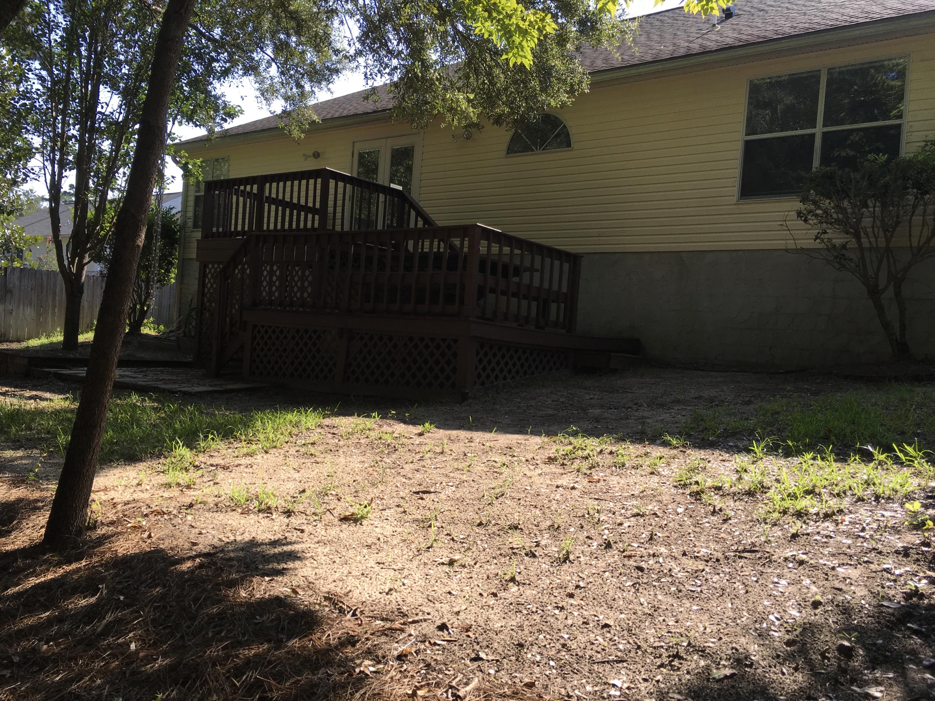 COLLEGE OAKS - Residential Lease