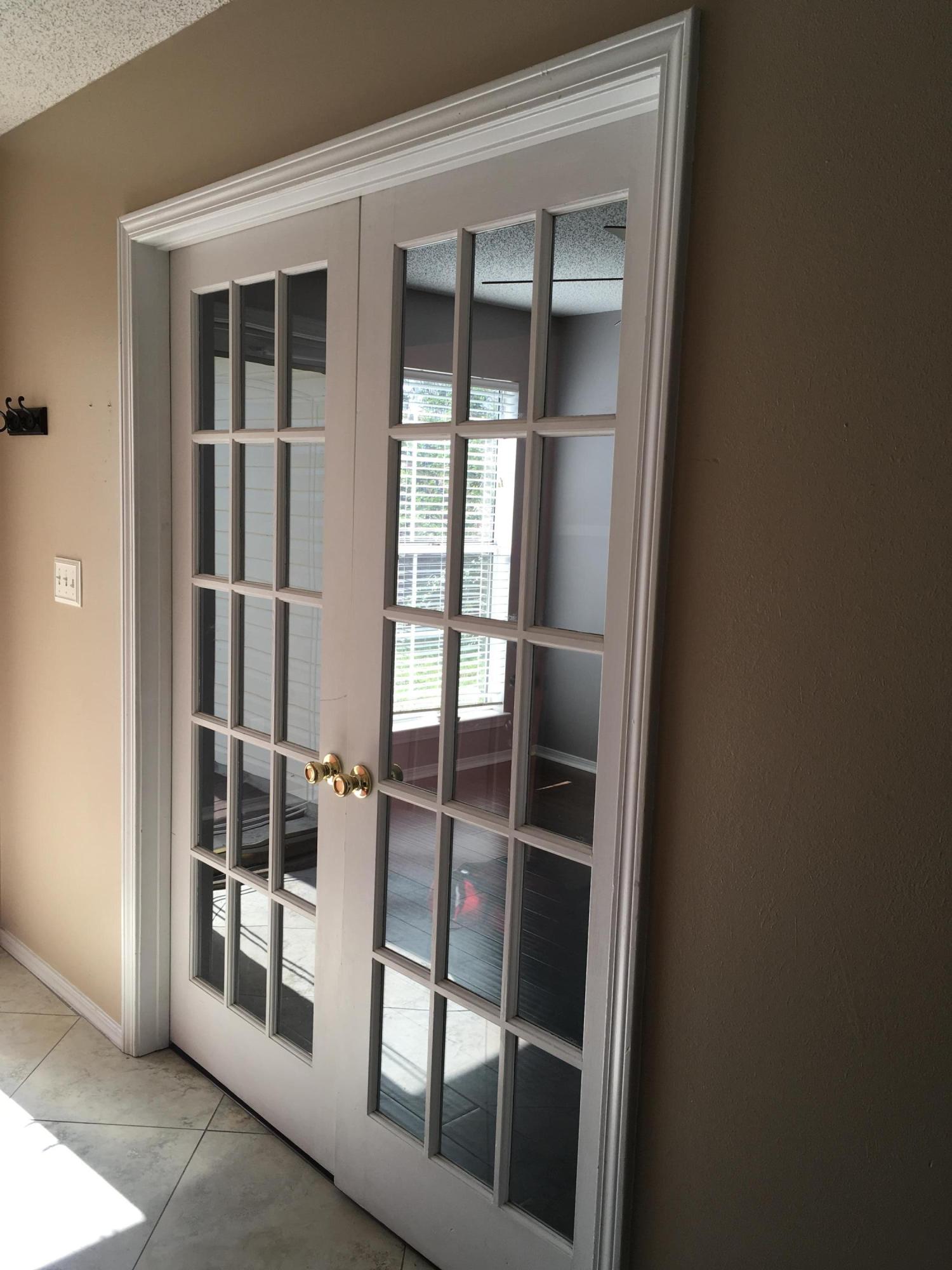 COLLEGE OAKS - Residential Lease