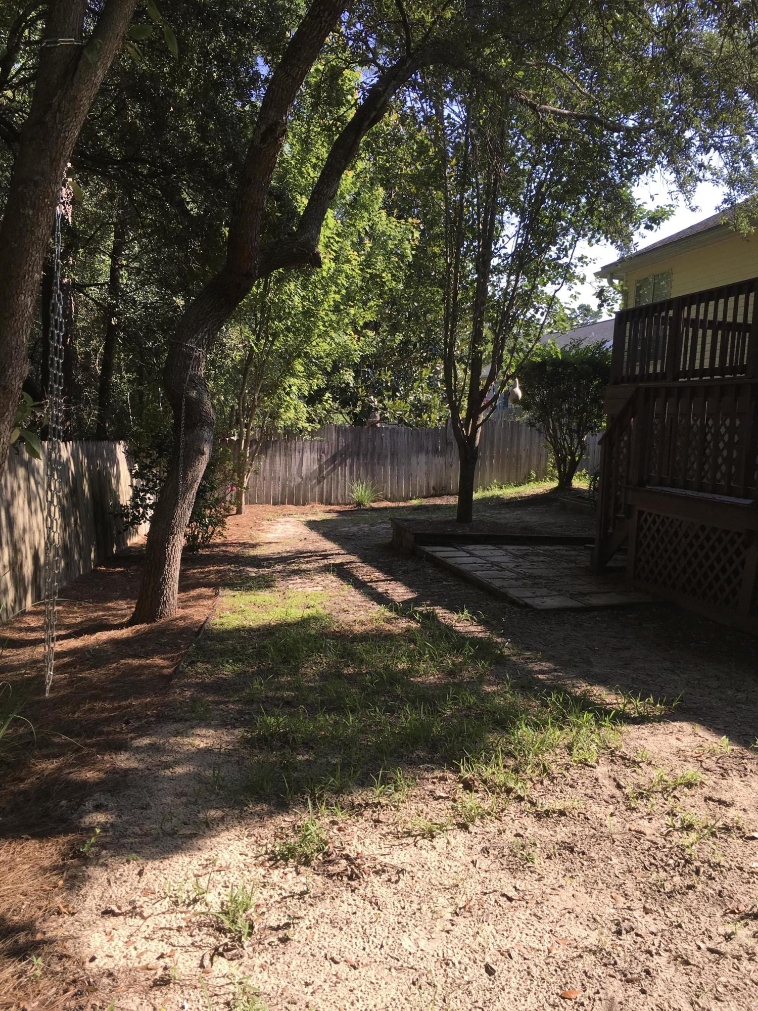 COLLEGE OAKS - Residential Lease