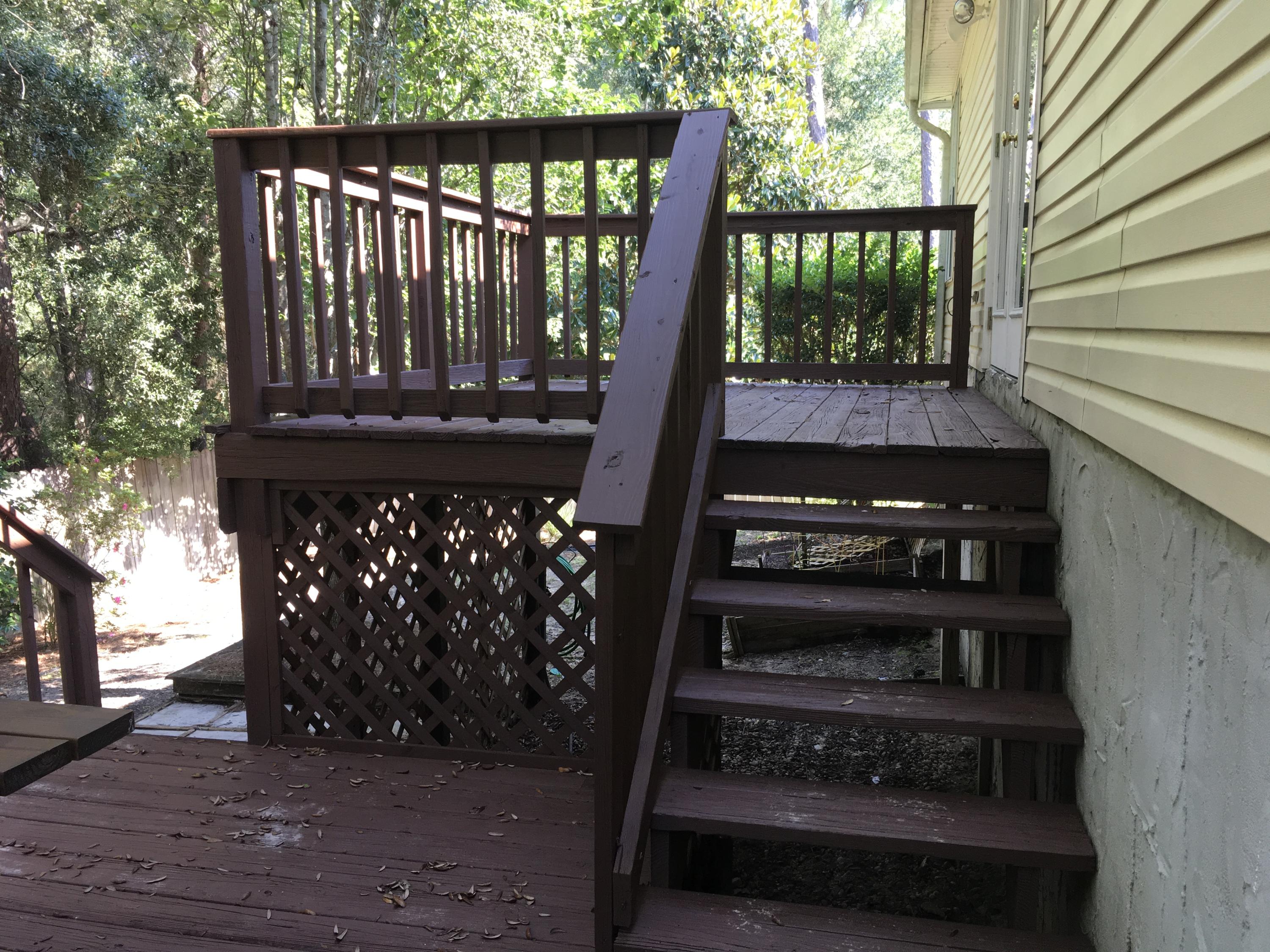 COLLEGE OAKS - Residential Lease