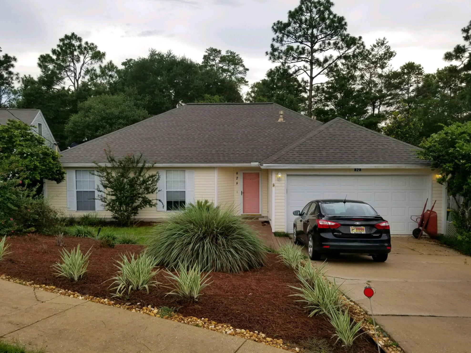 COLLEGE OAKS - Residential Lease