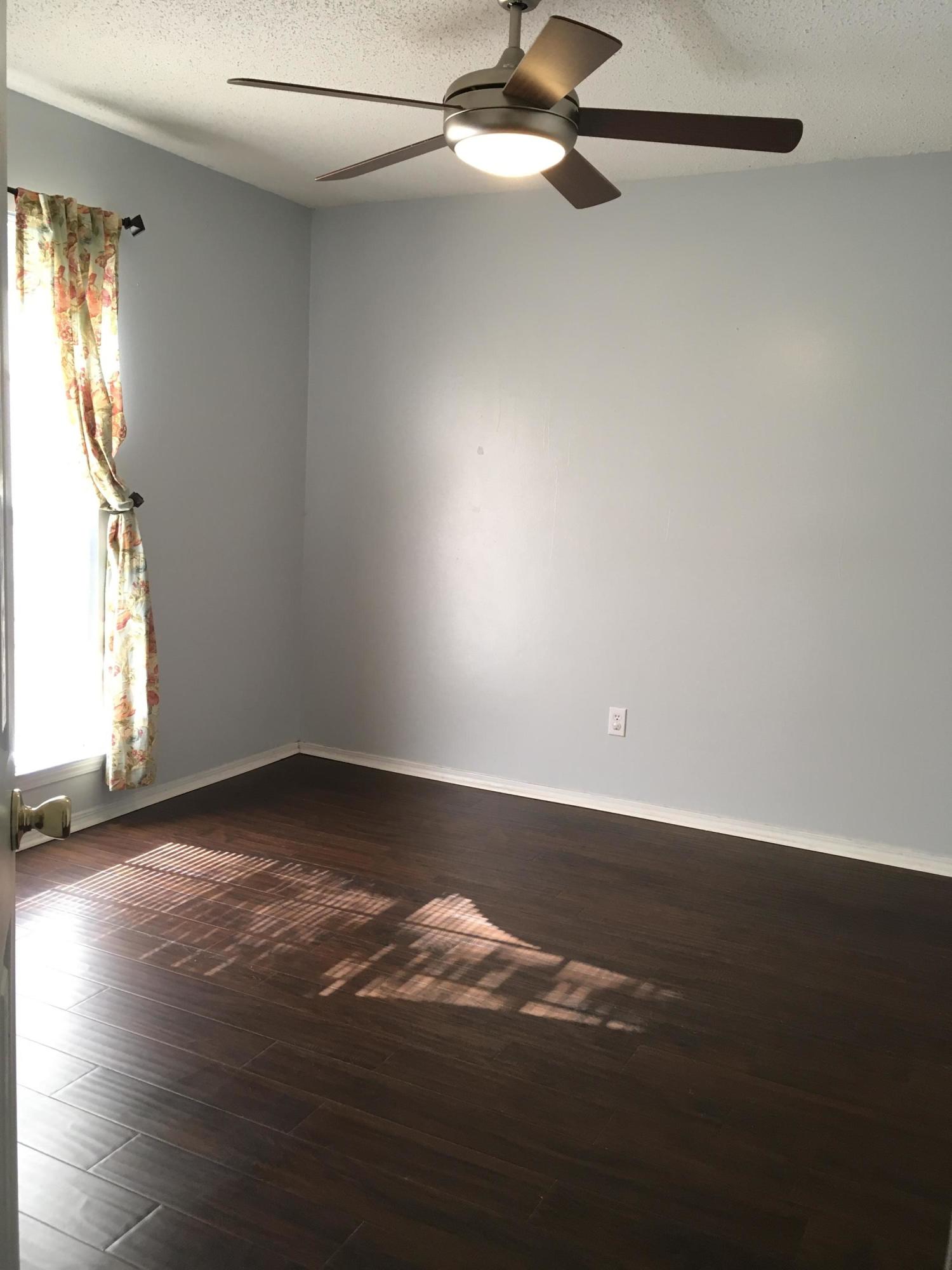 COLLEGE OAKS - Residential Lease