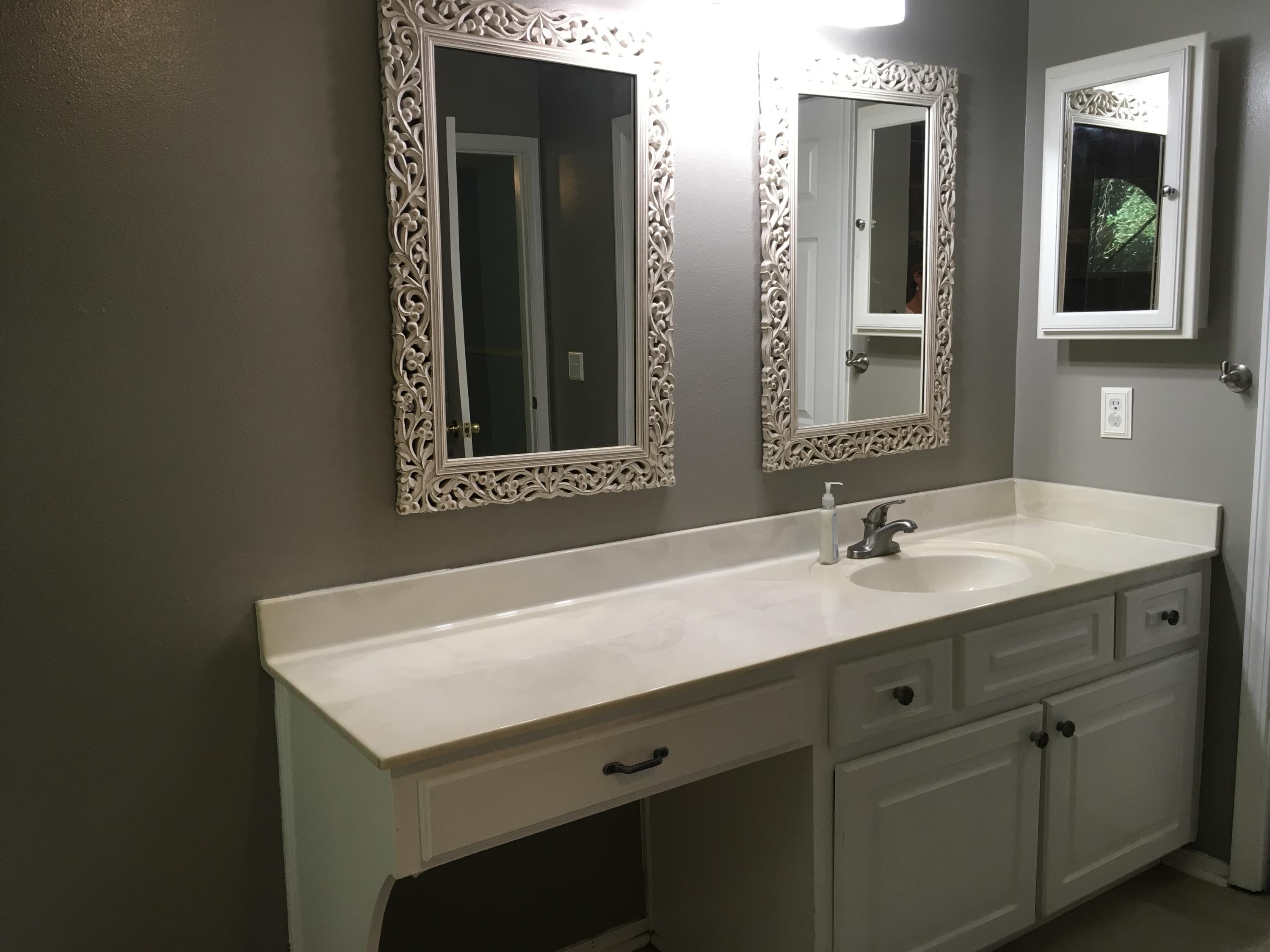 COLLEGE OAKS - Residential Lease