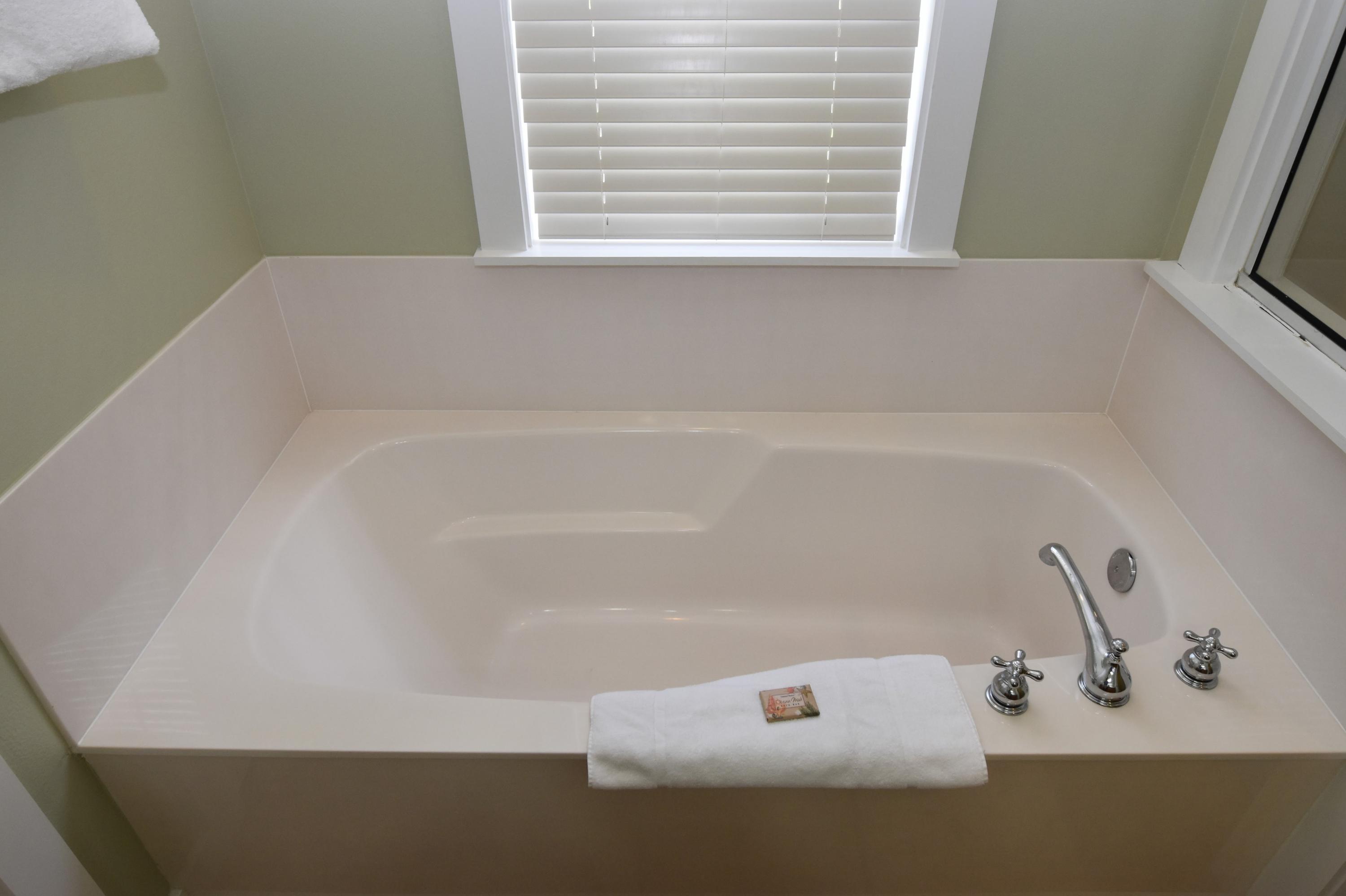 LAUREL GROVE - Residential