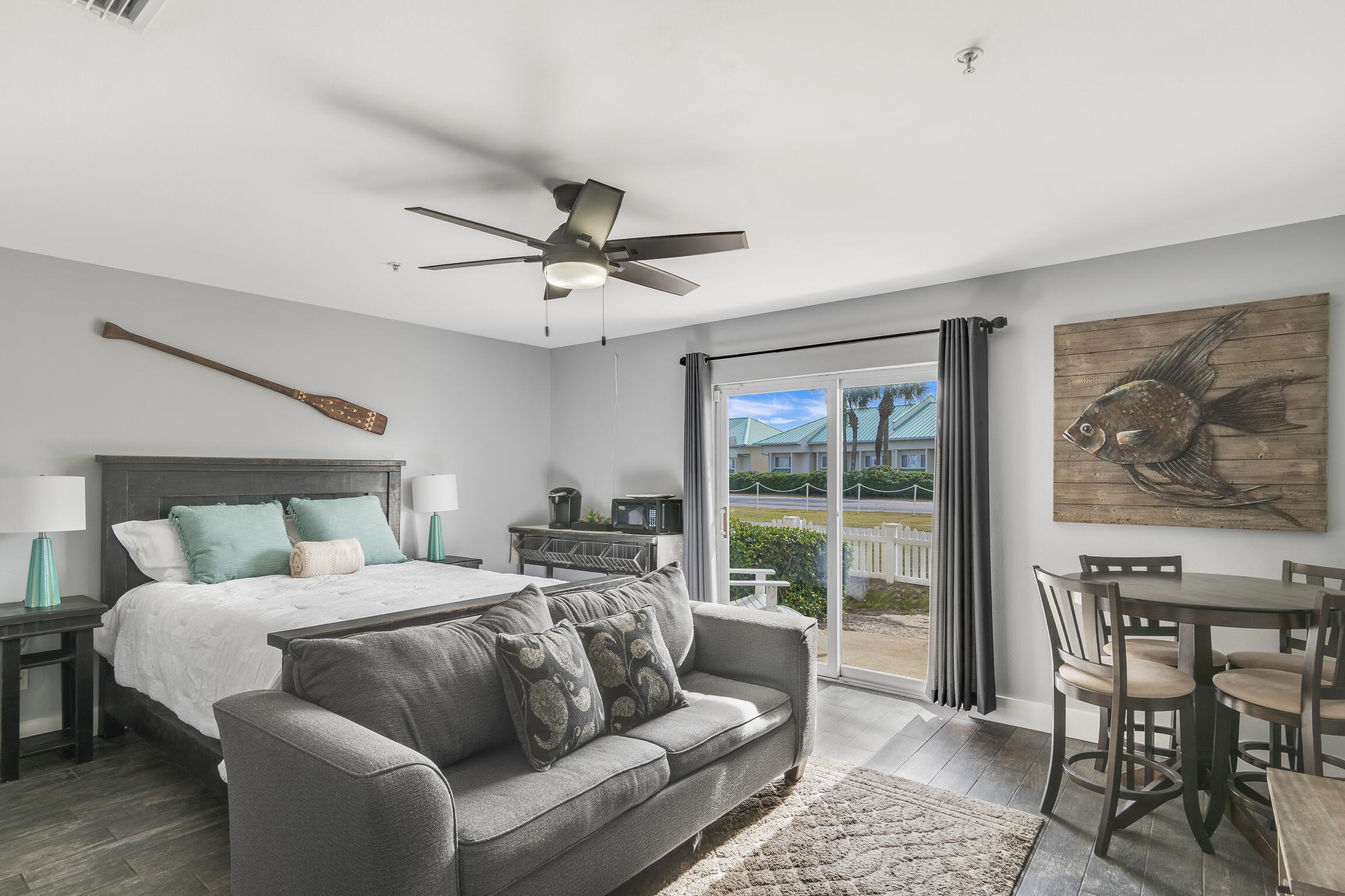 Royal Seaesta - Residential