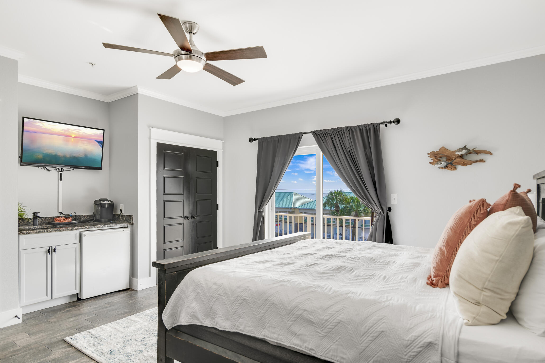 Royal Seaesta - Residential